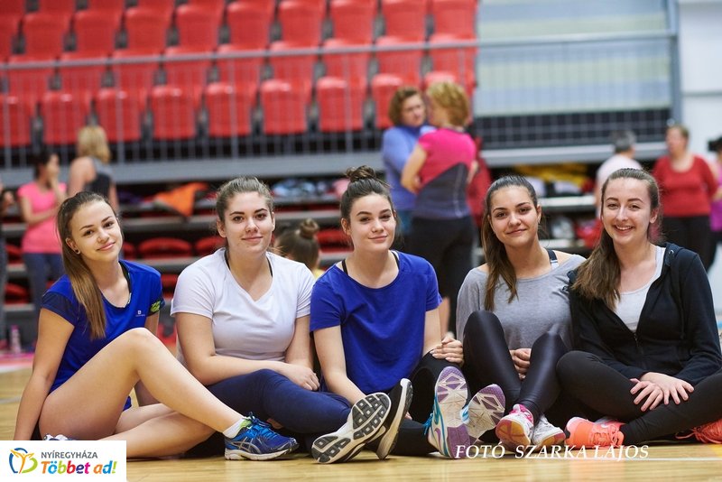 Fitt Nőnap Katus Attilával