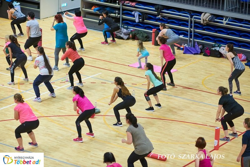 Fitt Nőnap Katus Attilával