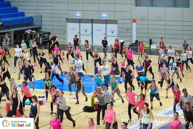 Fitt Nőnap Katus Attilával