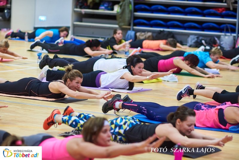 Fitt Nőnap Katus Attilával