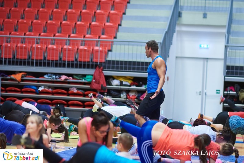 Fitt Nőnap Katus Attilával