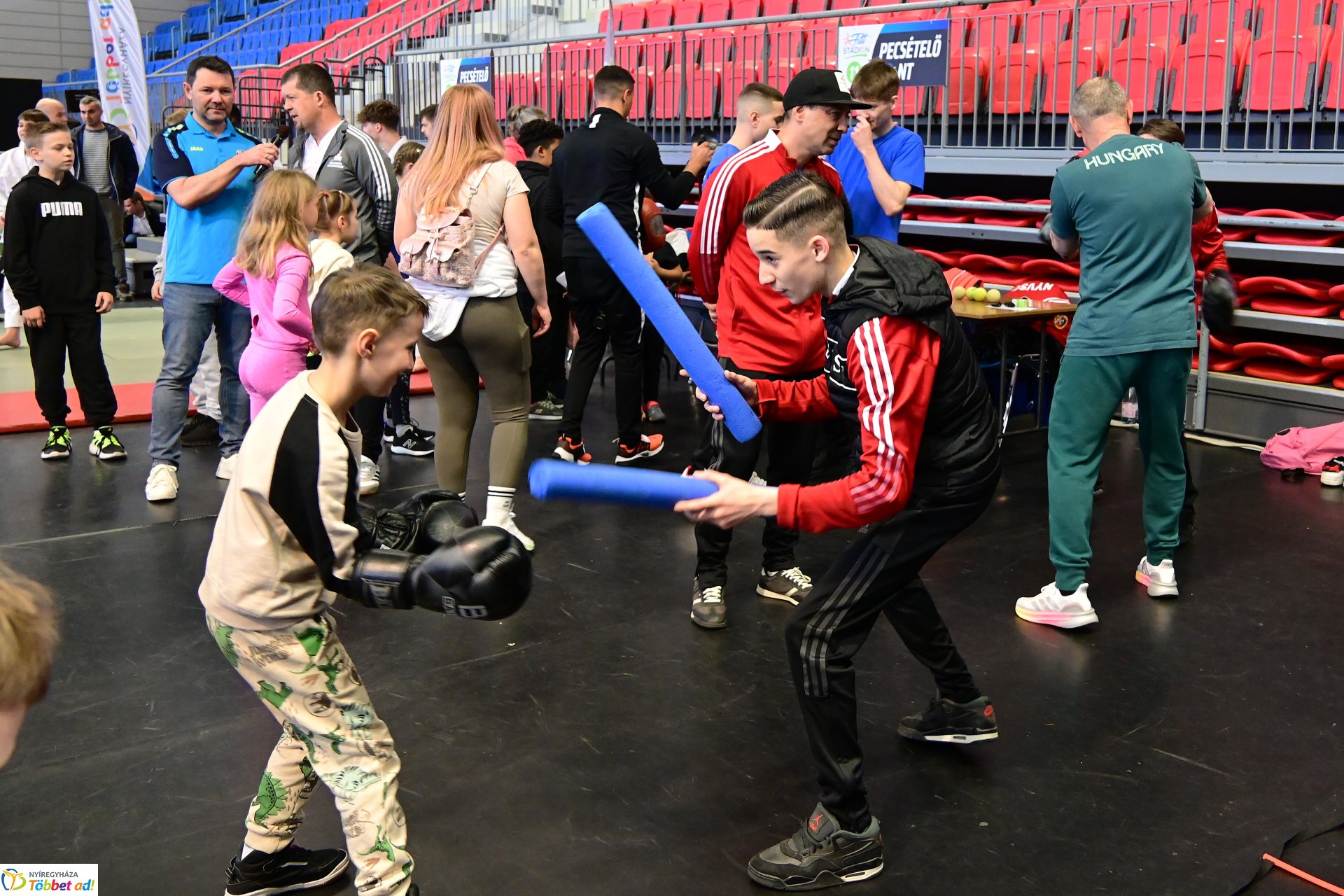 Fitt Stadion rendezvény  a Continental Arénában