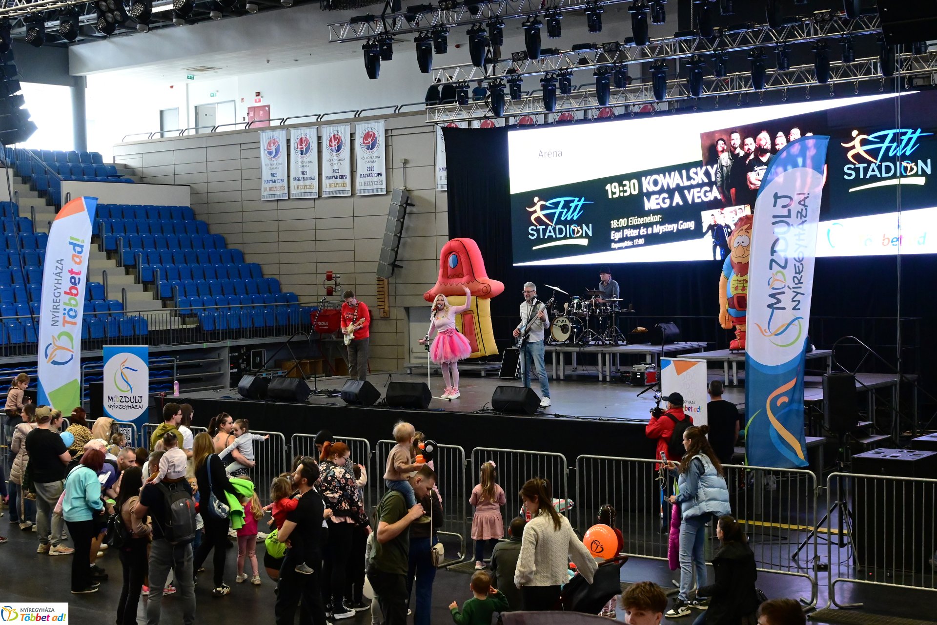 Fitt Stadion rendezvény  a Continental Arénában