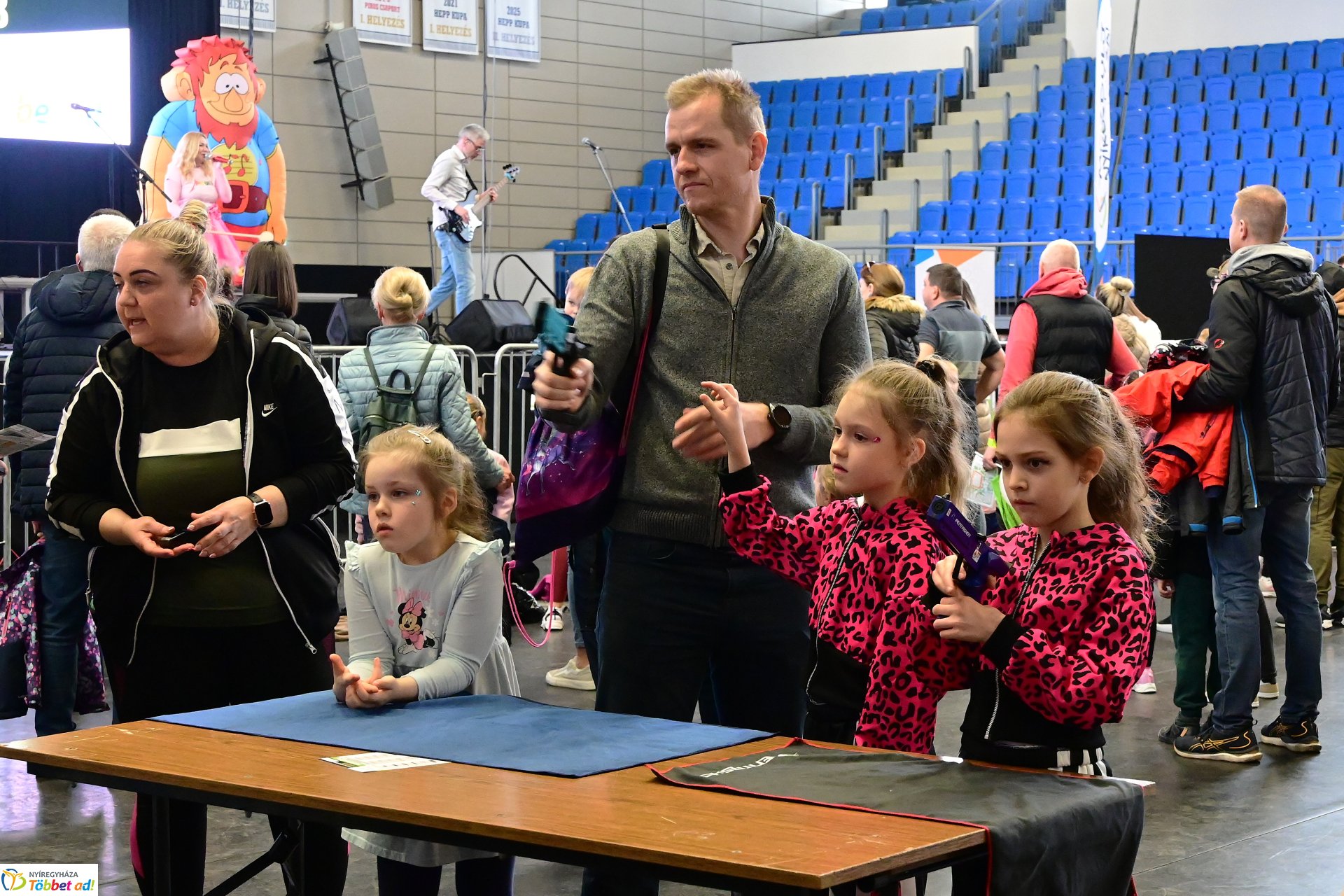 Fitt Stadion rendezvény  a Continental Arénában