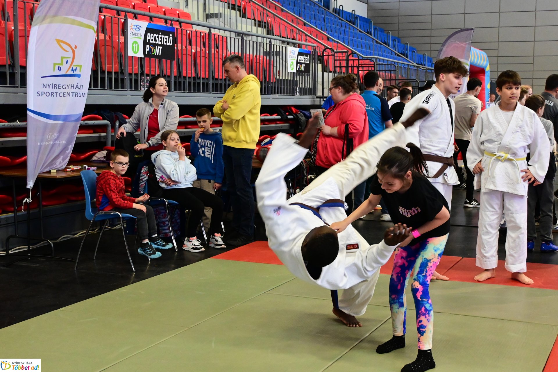 Fitt Stadion rendezvény  a Continental Arénában