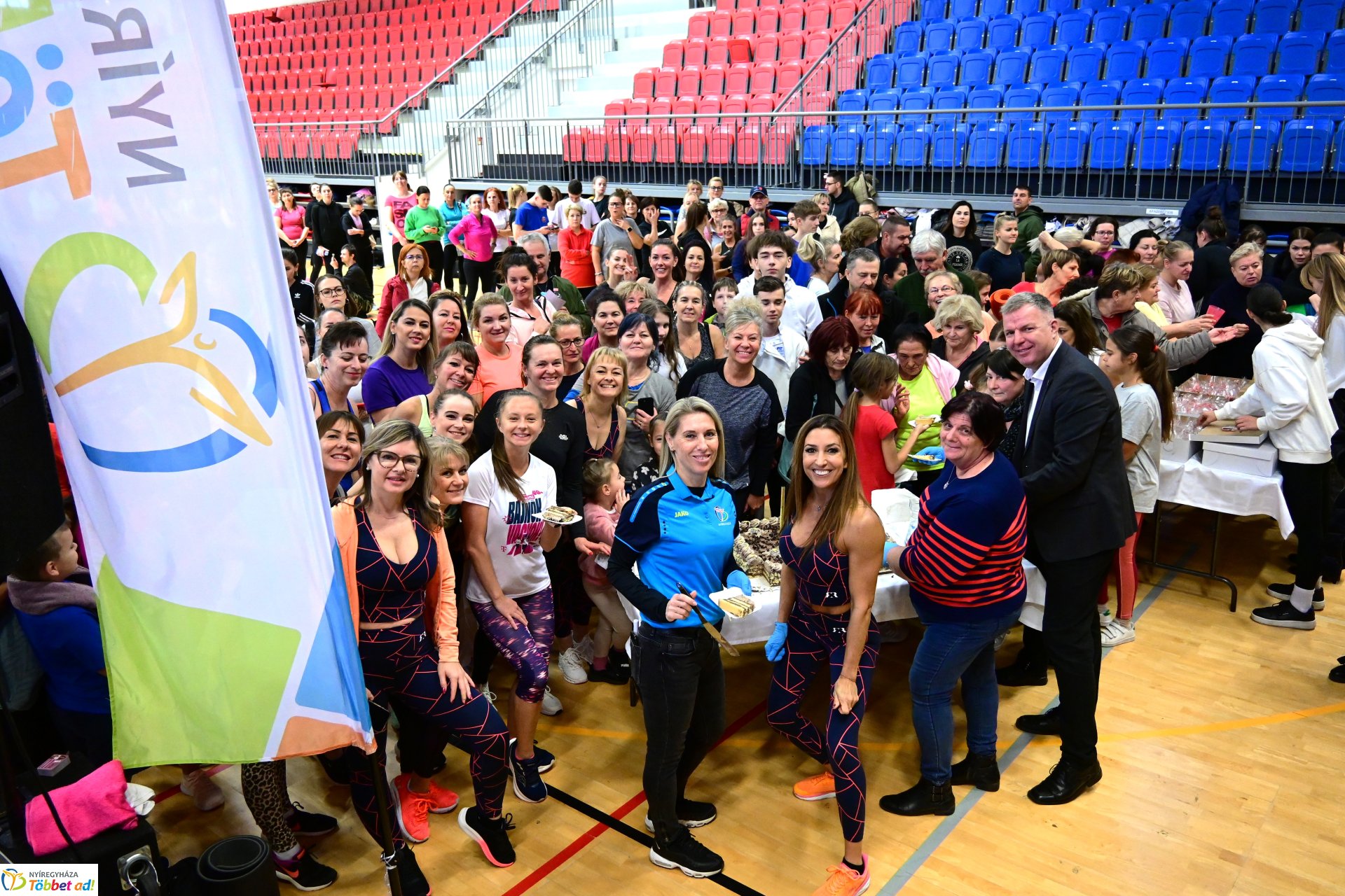 Fitt szülinap a Continental Arénában