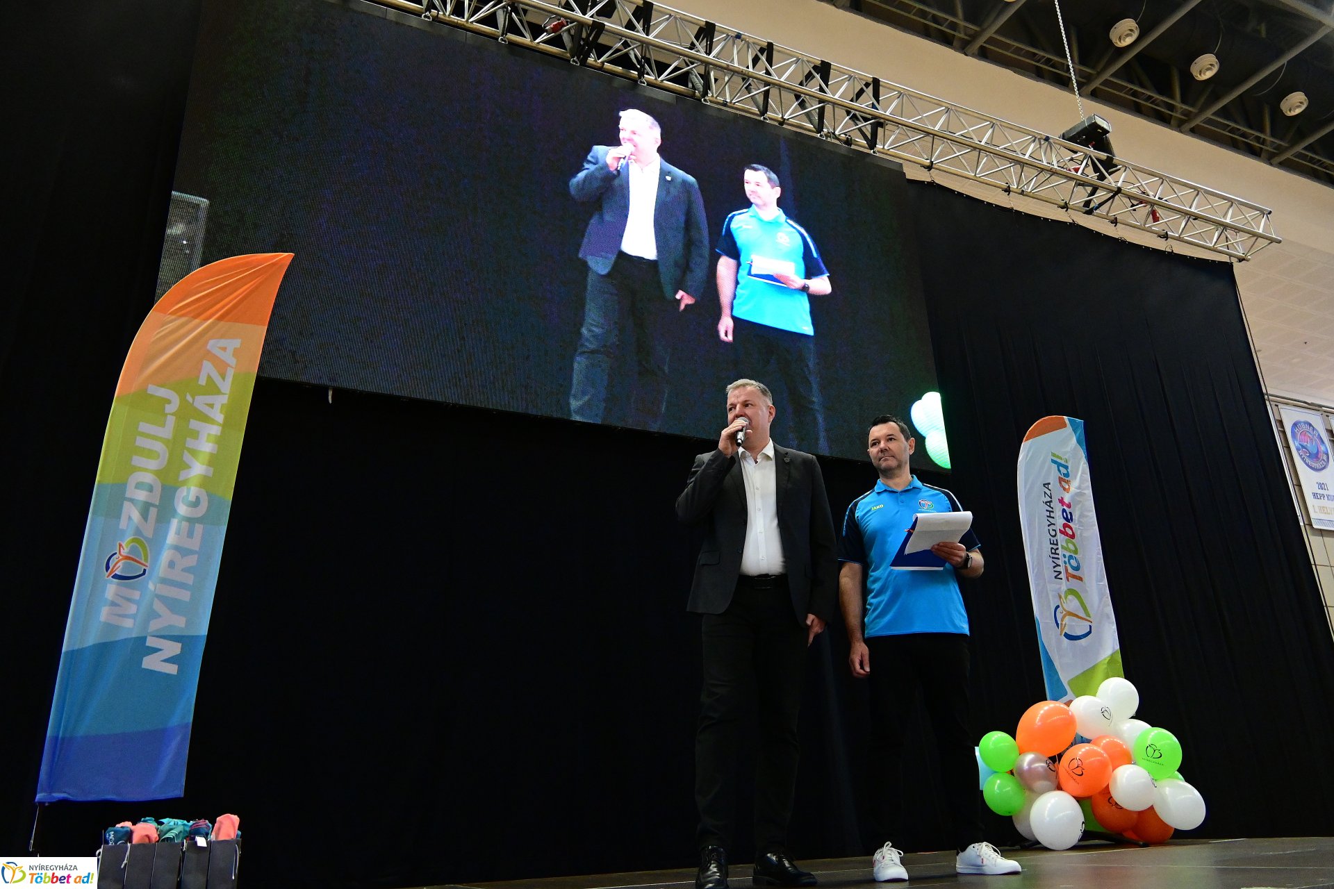 Fitt szülinap a Continental Arénában