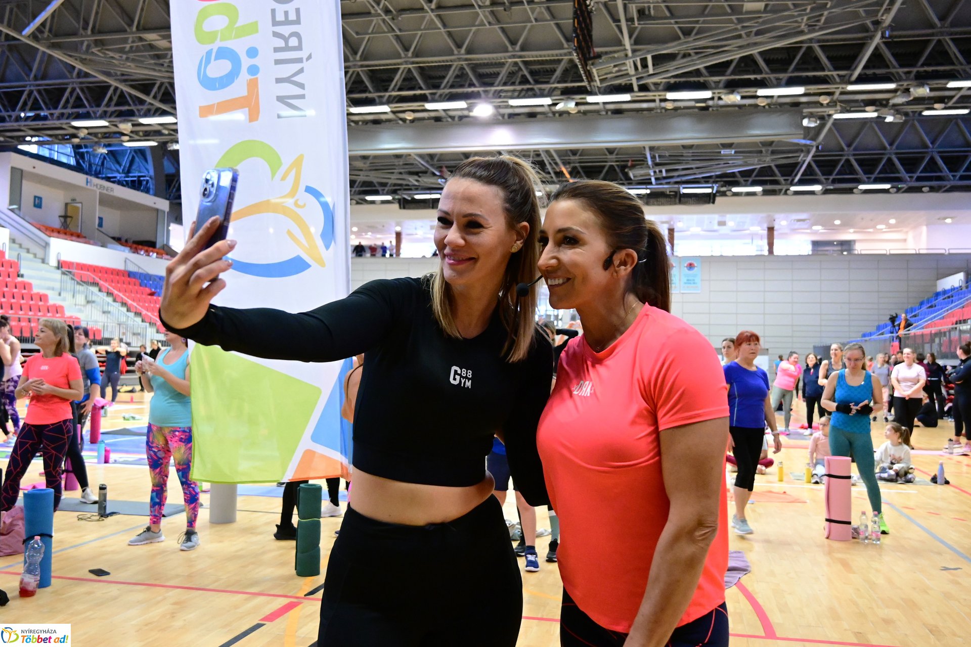 Fitt szülinap a Continental Arénában