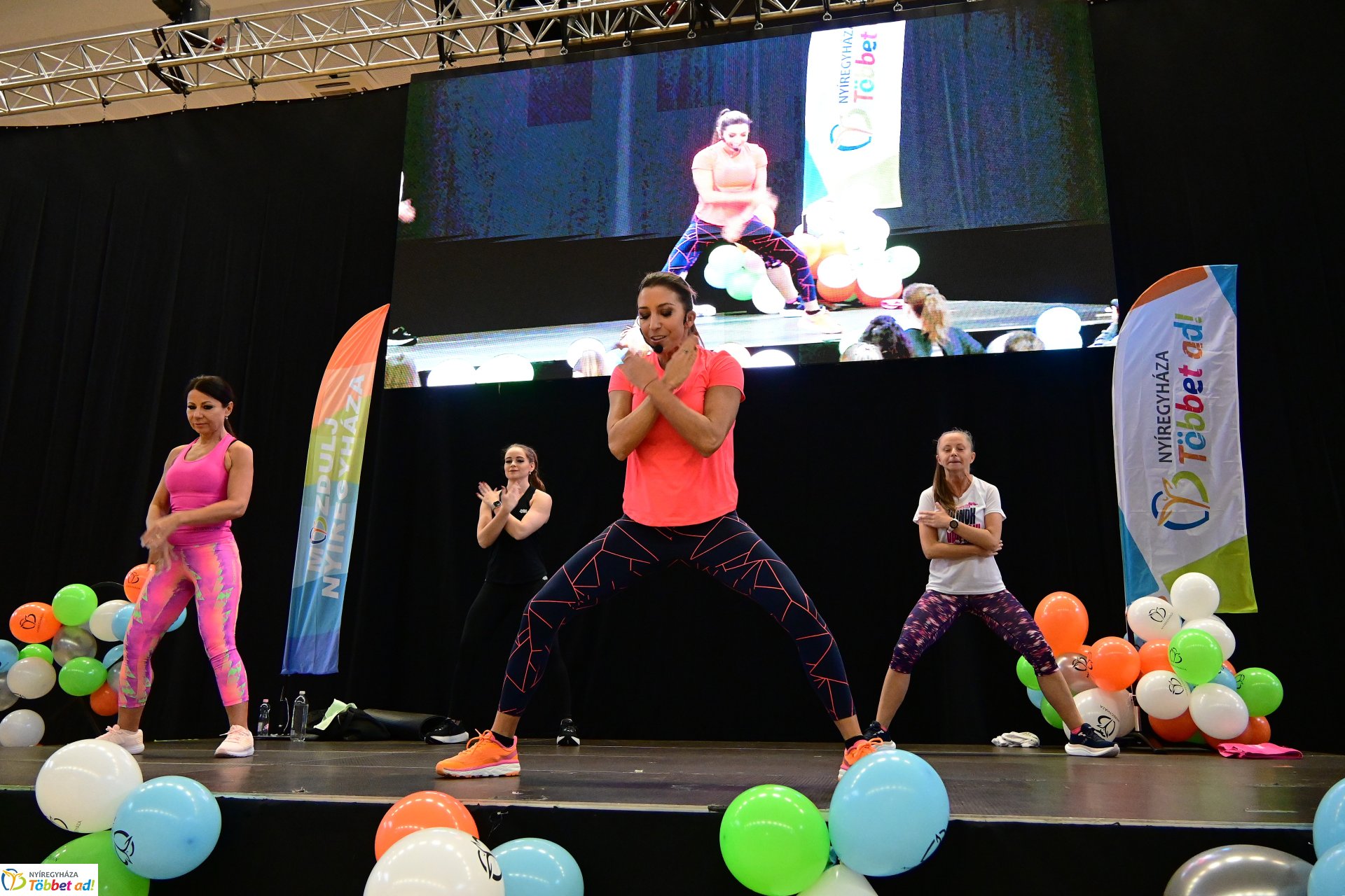 Fitt szülinap a Continental Arénában