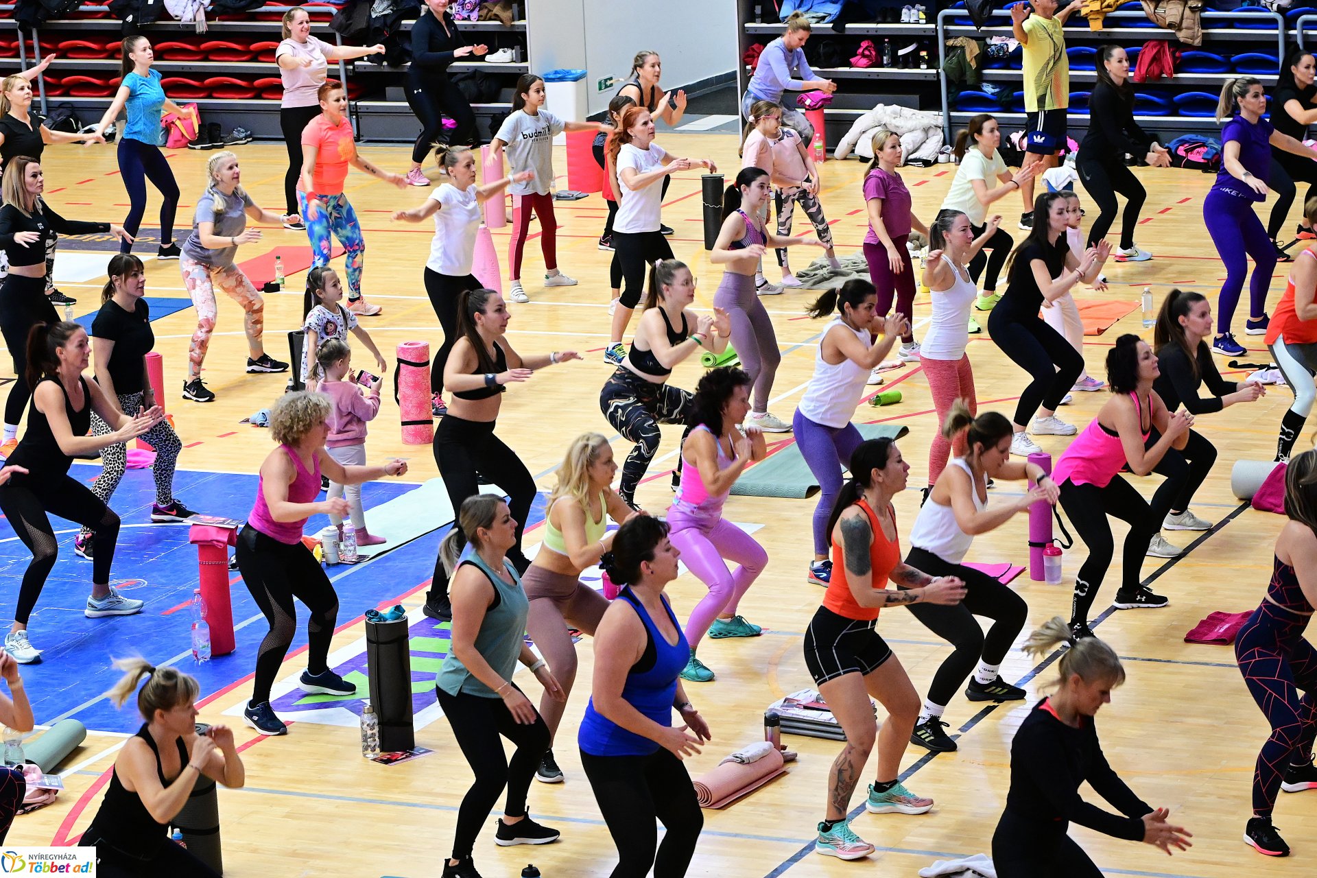 Fitt szülinap a Continental Arénában