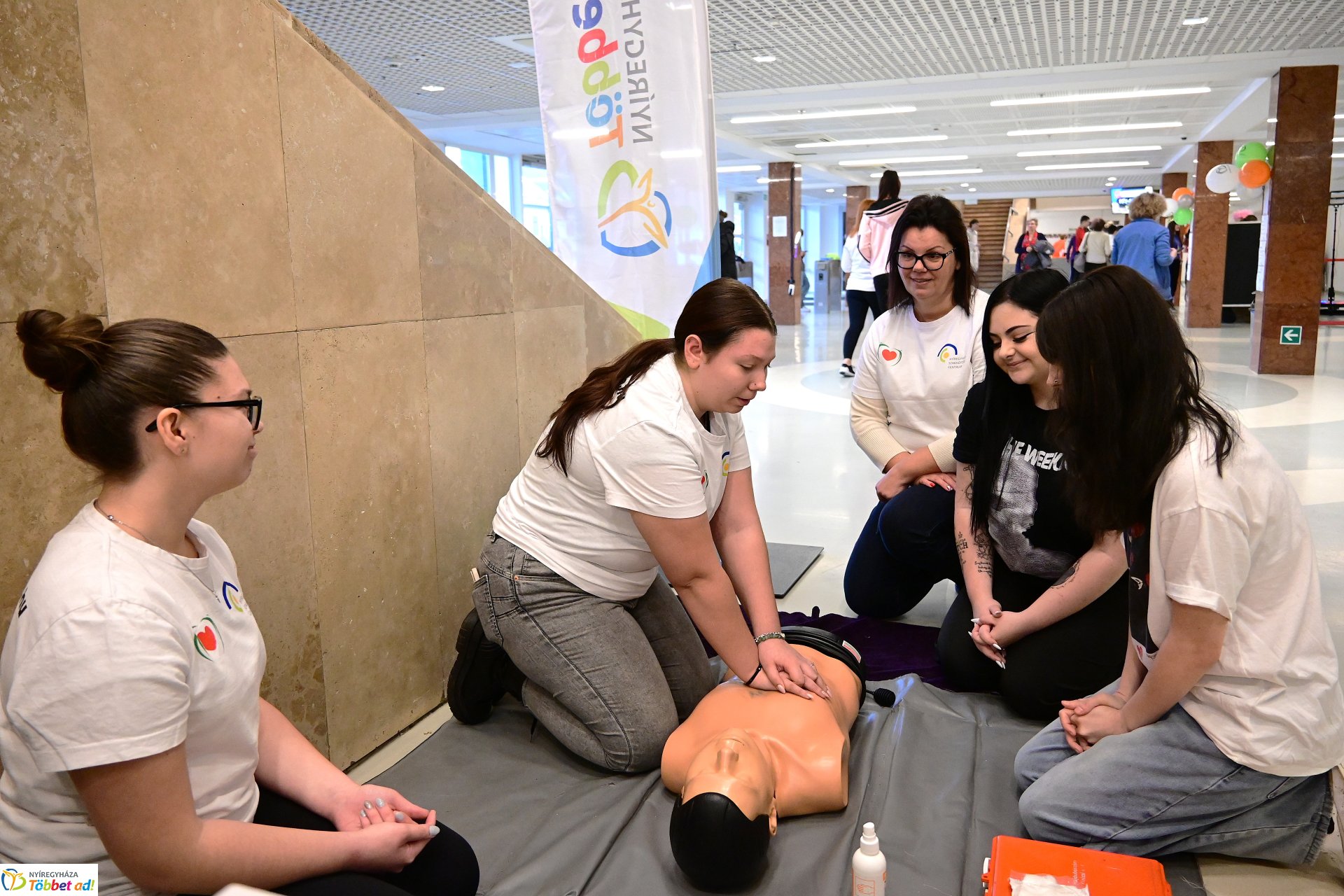 Fitt szülinap a Continental Arénában