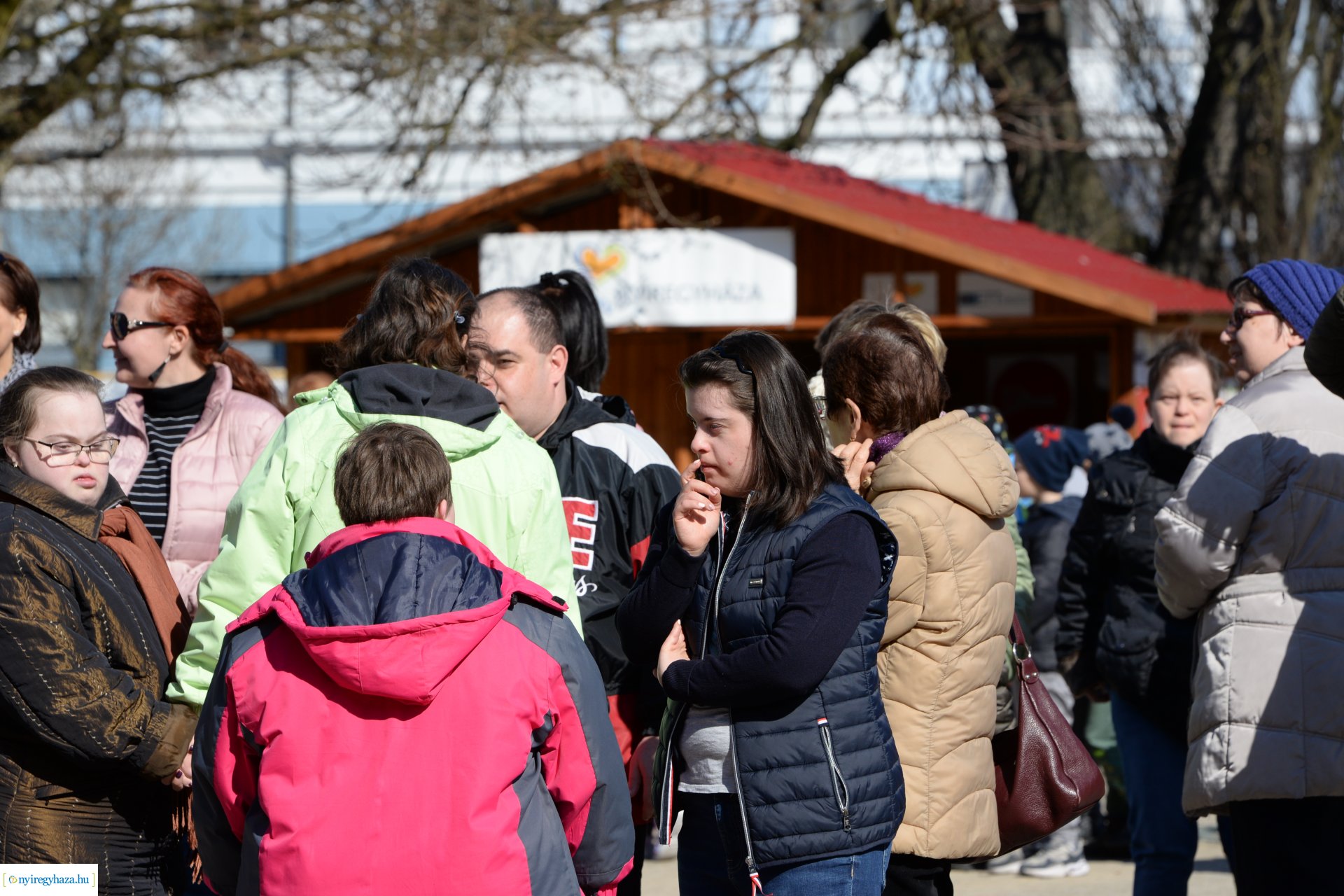 Flash mob a Down-szindróma Világnapján a Kossuth téren