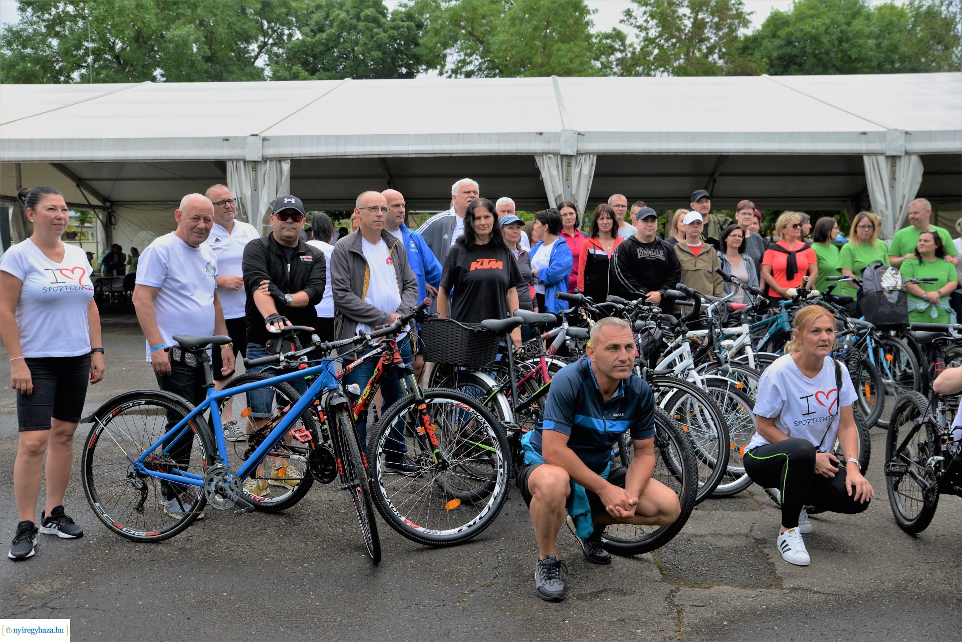 "Fókuszban a családok" - önkormányzati kerékpártúra Nyíregyházán