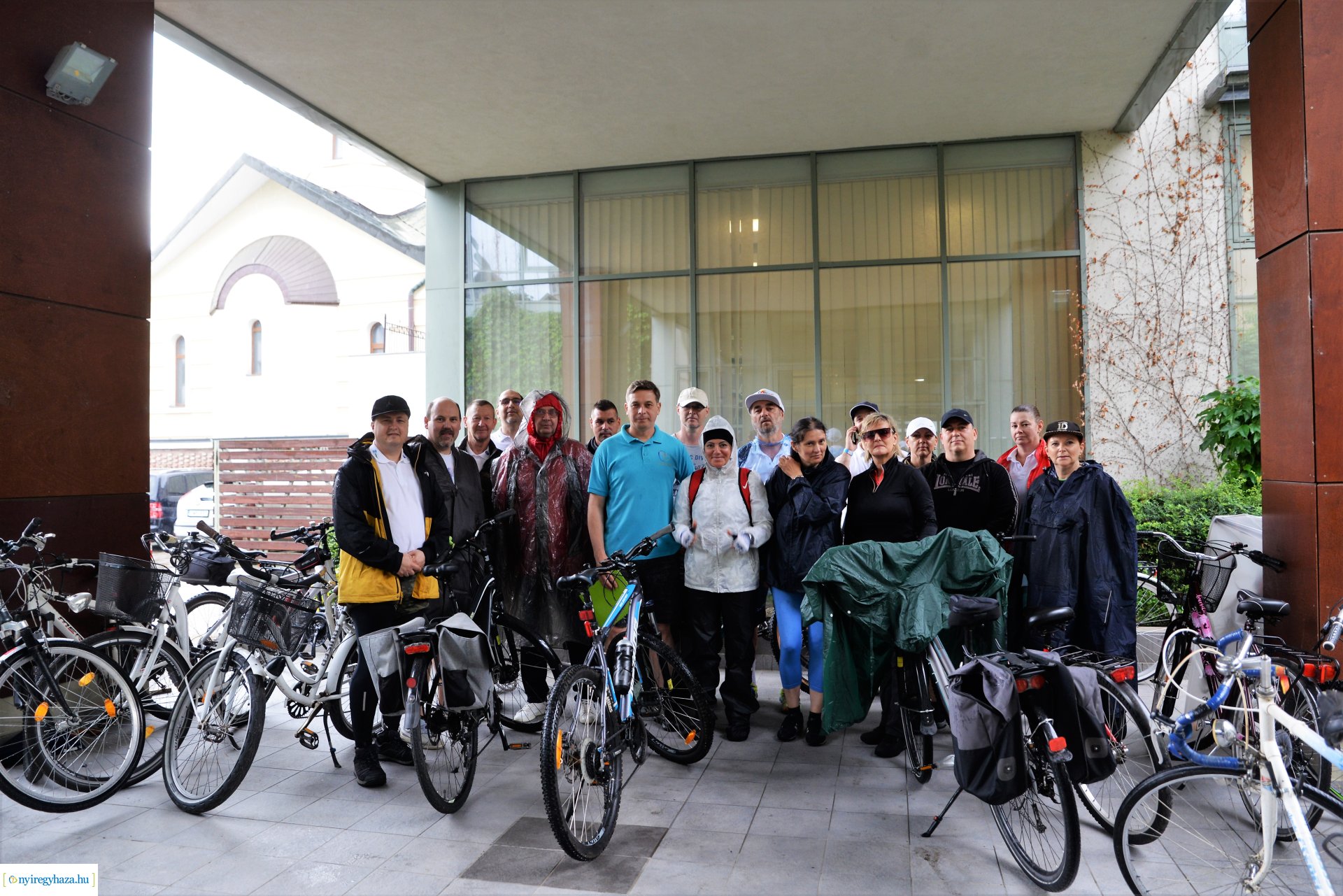 "Fókuszban a családok" - önkormányzati kerékpártúra Nyíregyházán