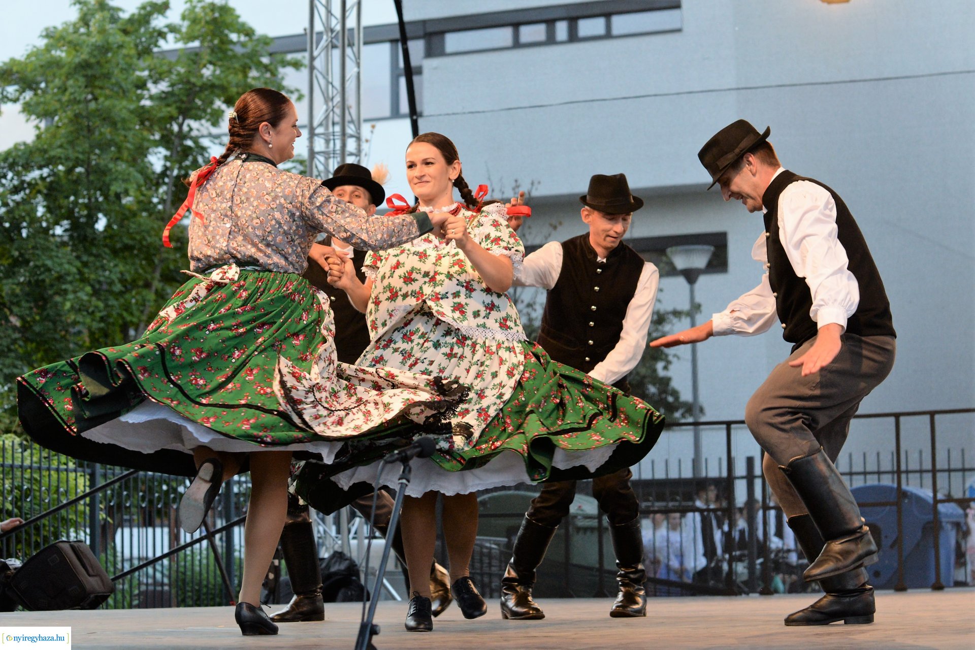 Folkfélhét megnyitó 