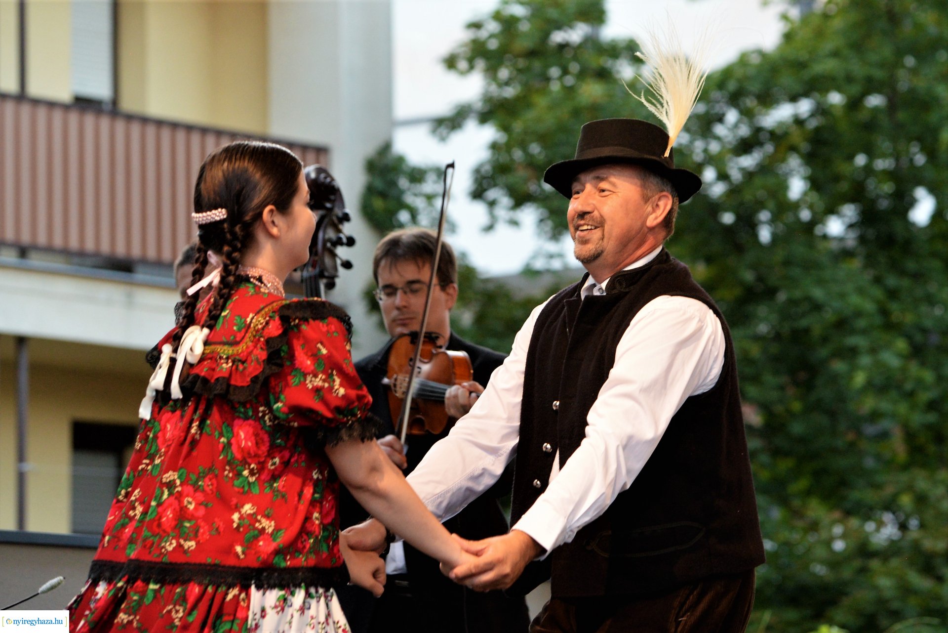 Folkfélhét megnyitó 