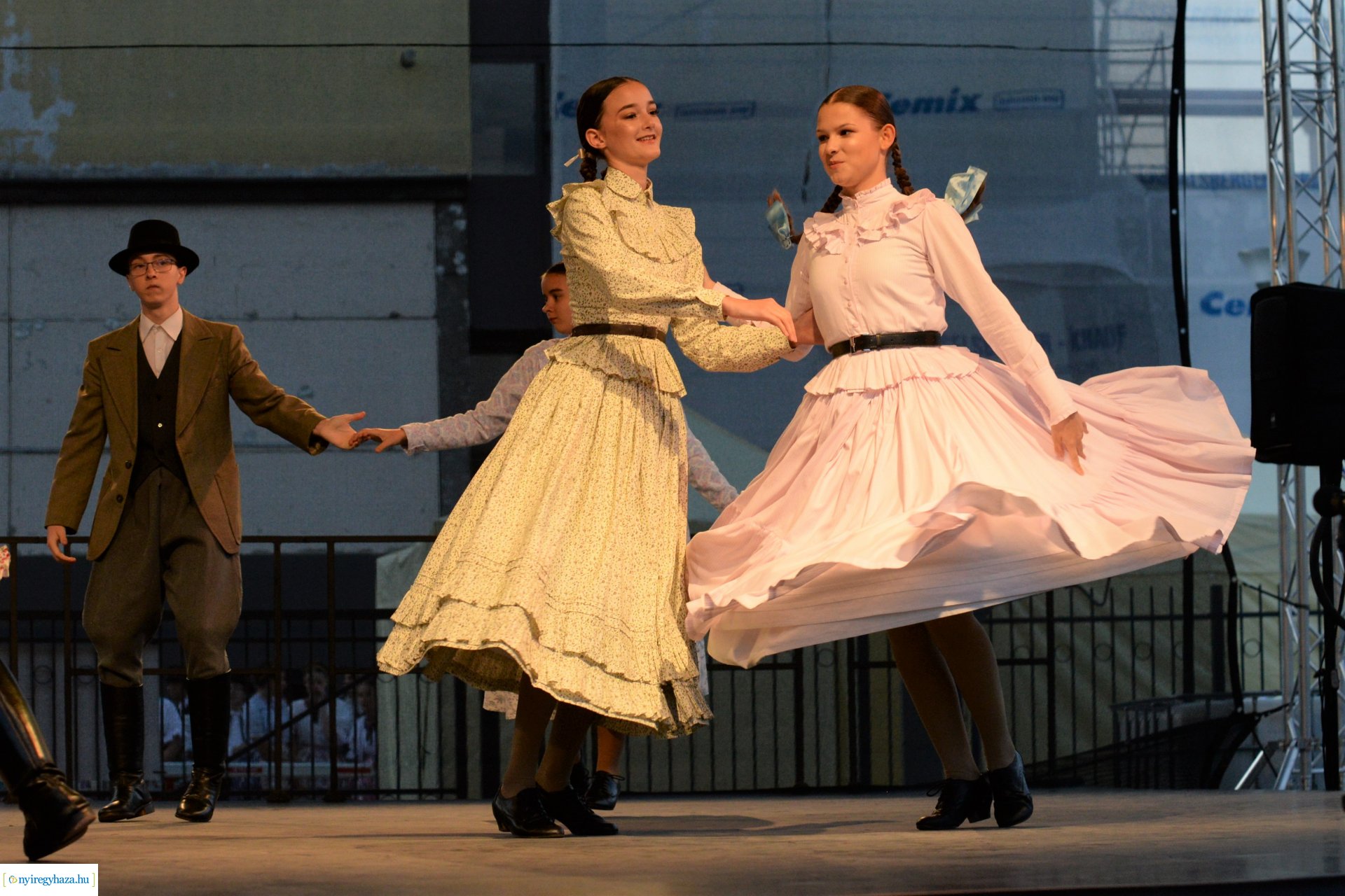 Folkfélhét megnyitó 