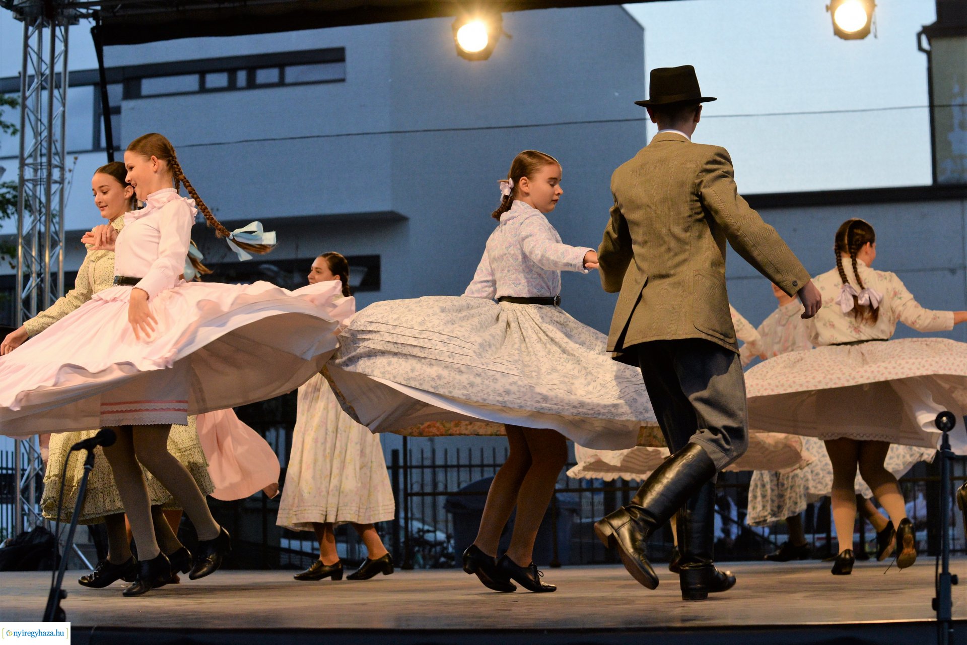 Folkfélhét megnyitó 