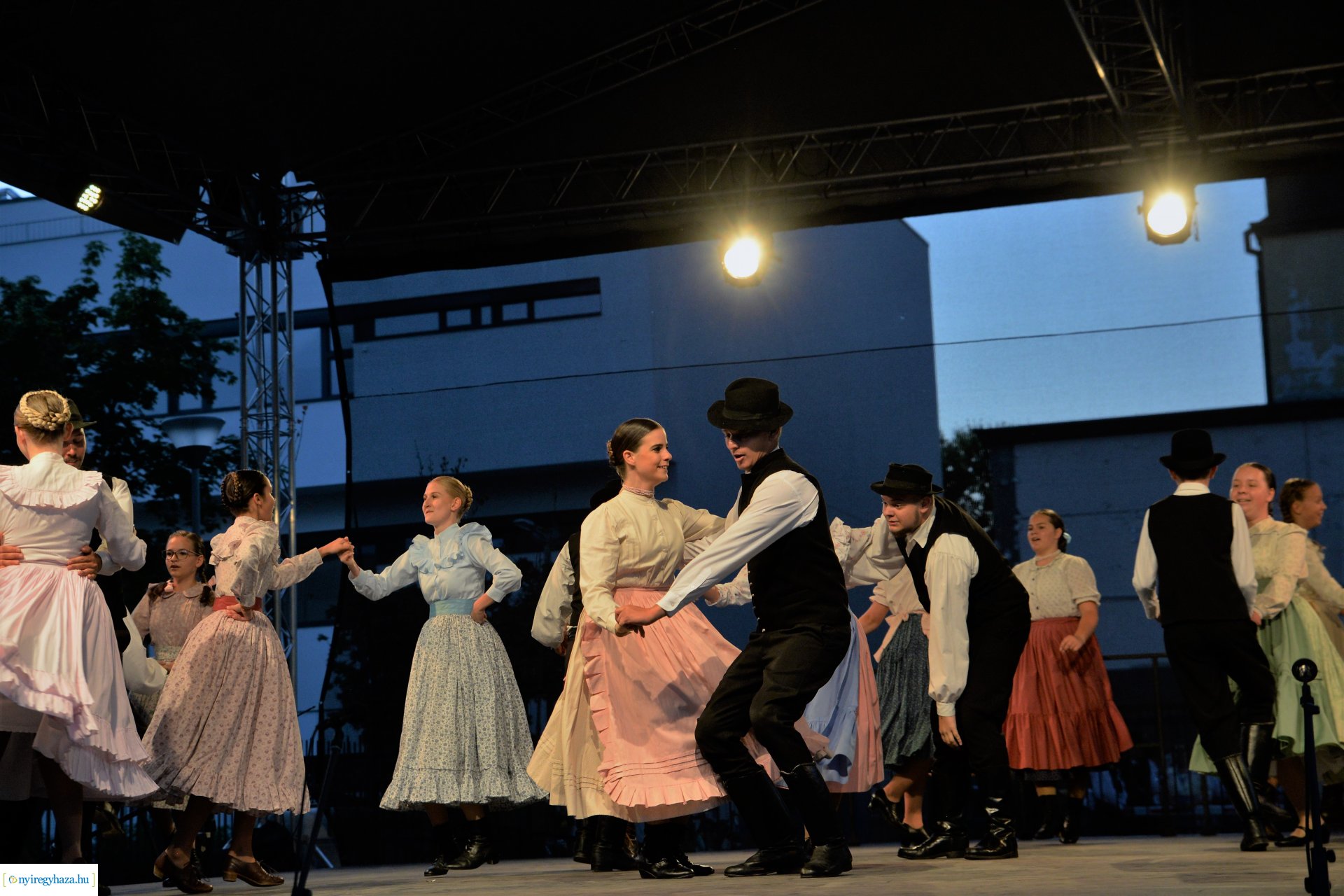 Folkfélhét megnyitó 