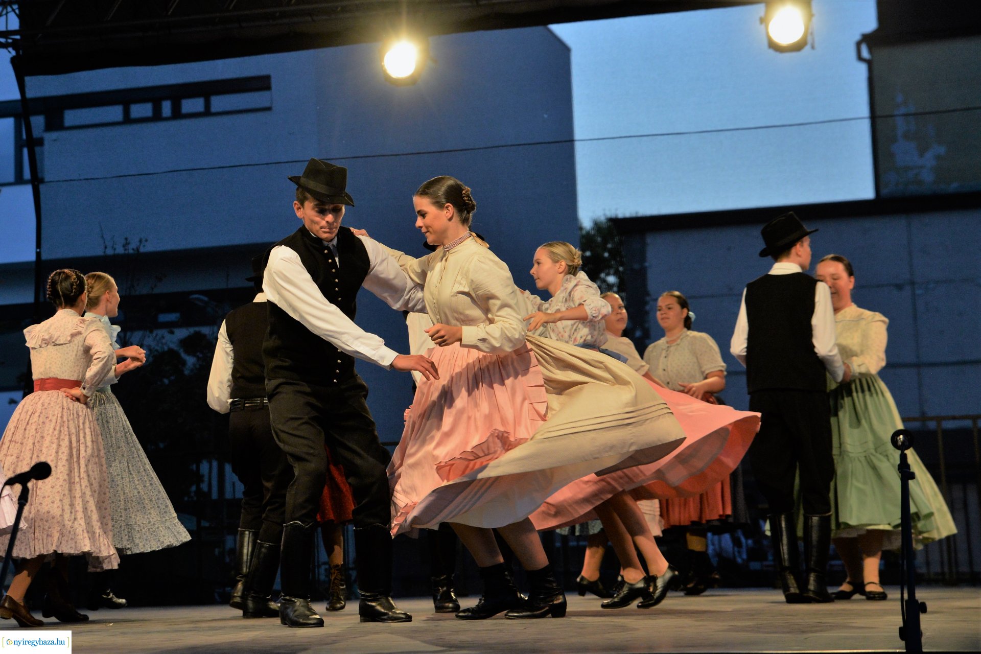 Folkfélhét megnyitó 