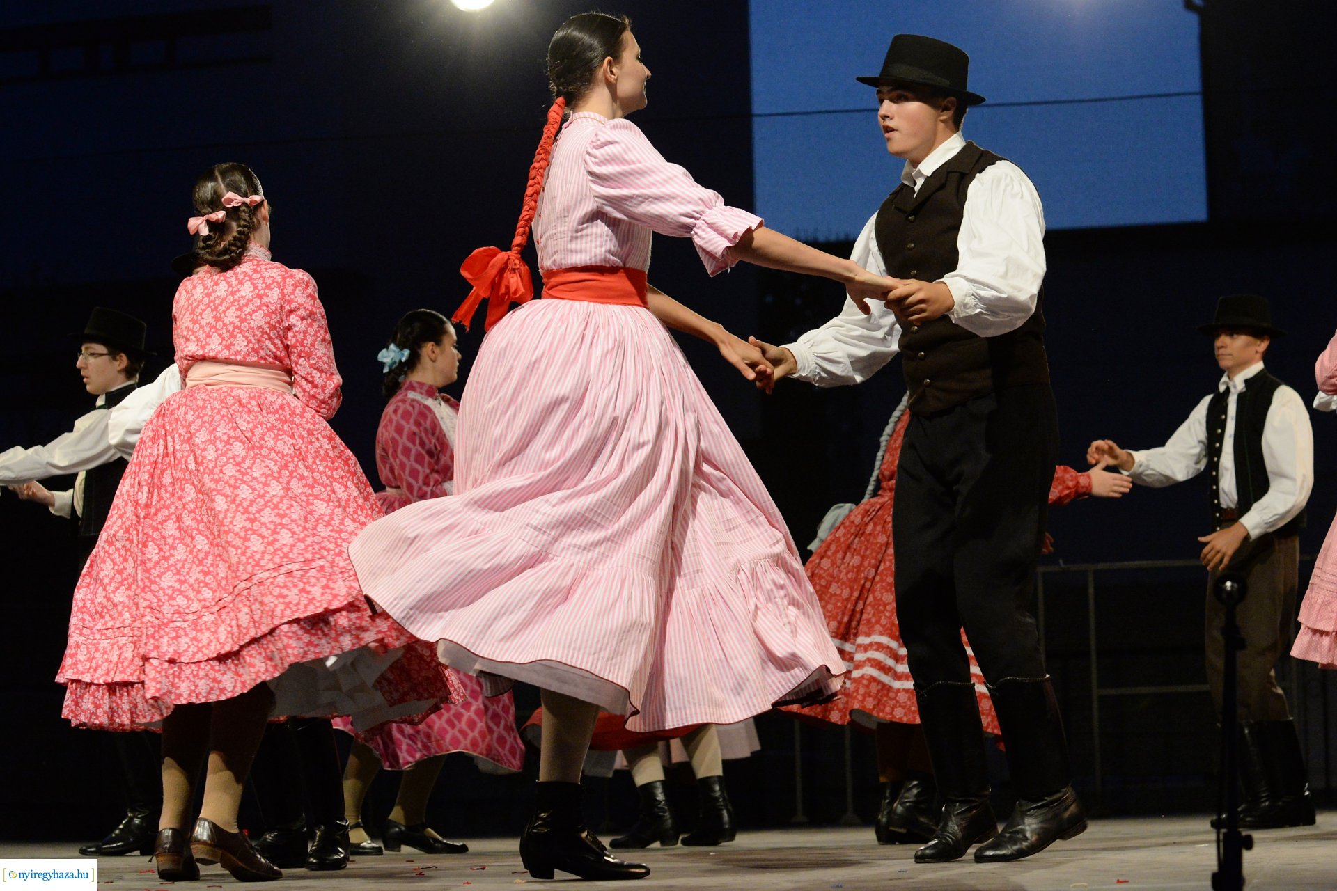 Folkfélhét megnyitó 