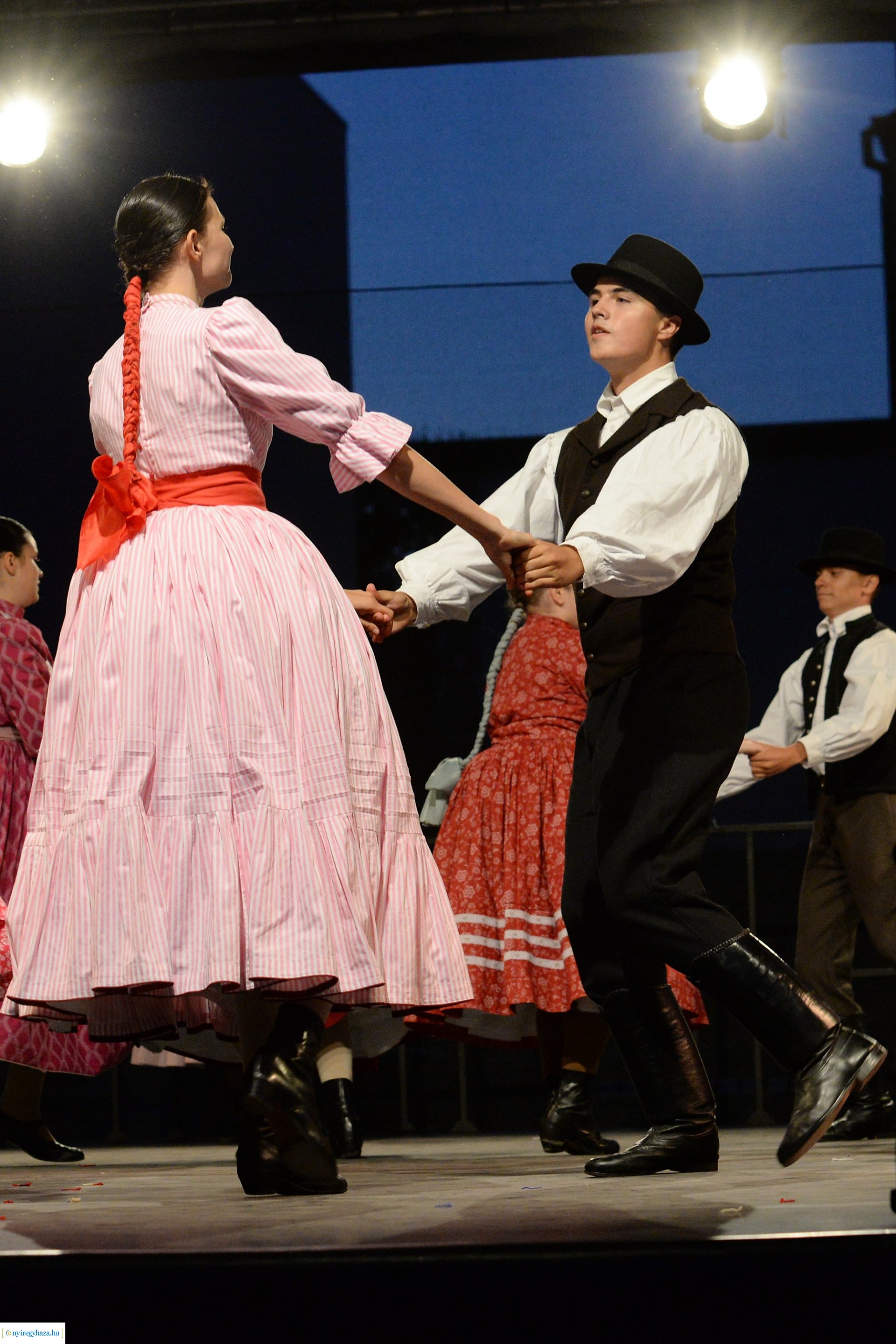 Folkfélhét megnyitó 