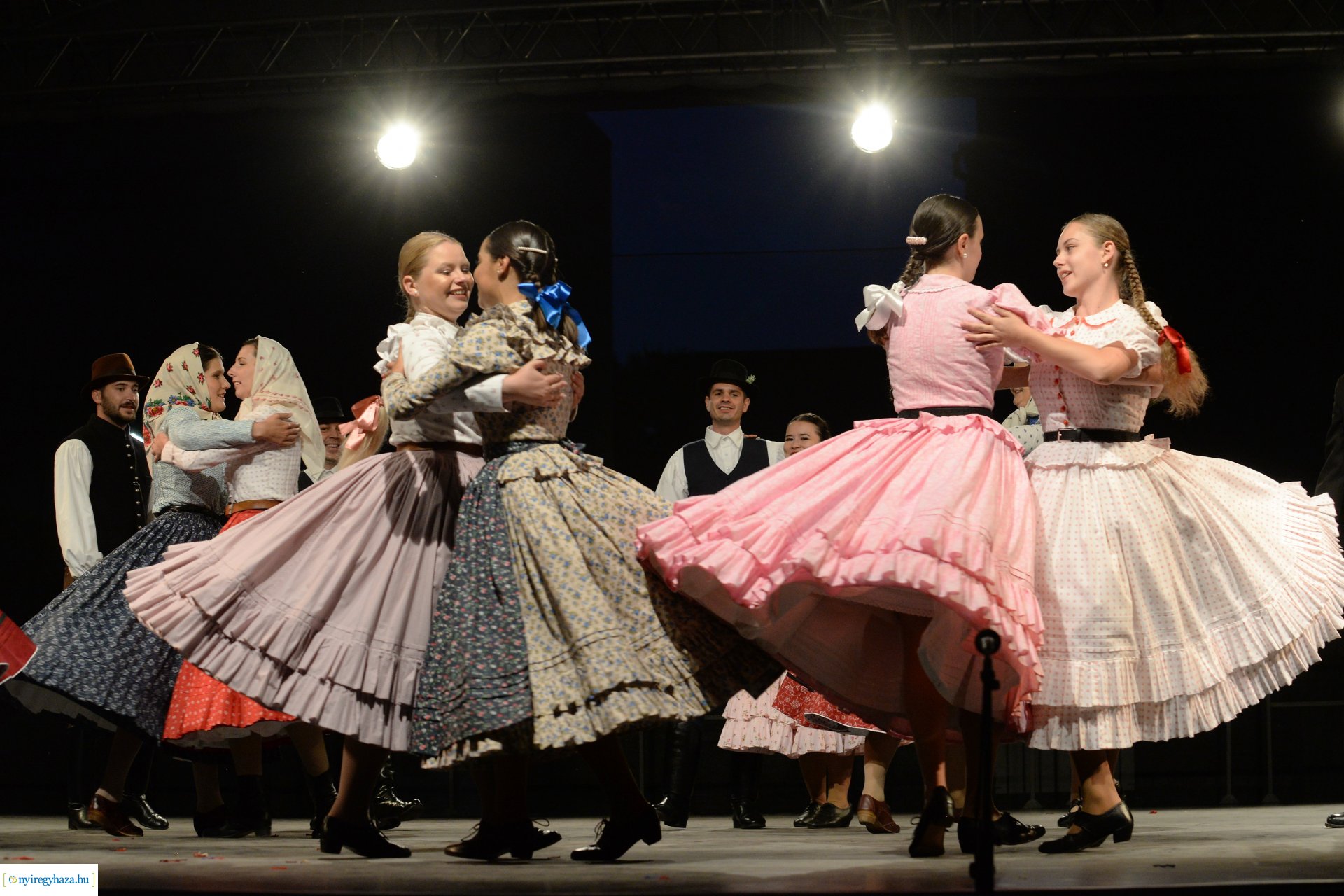 Folkfélhét megnyitó 