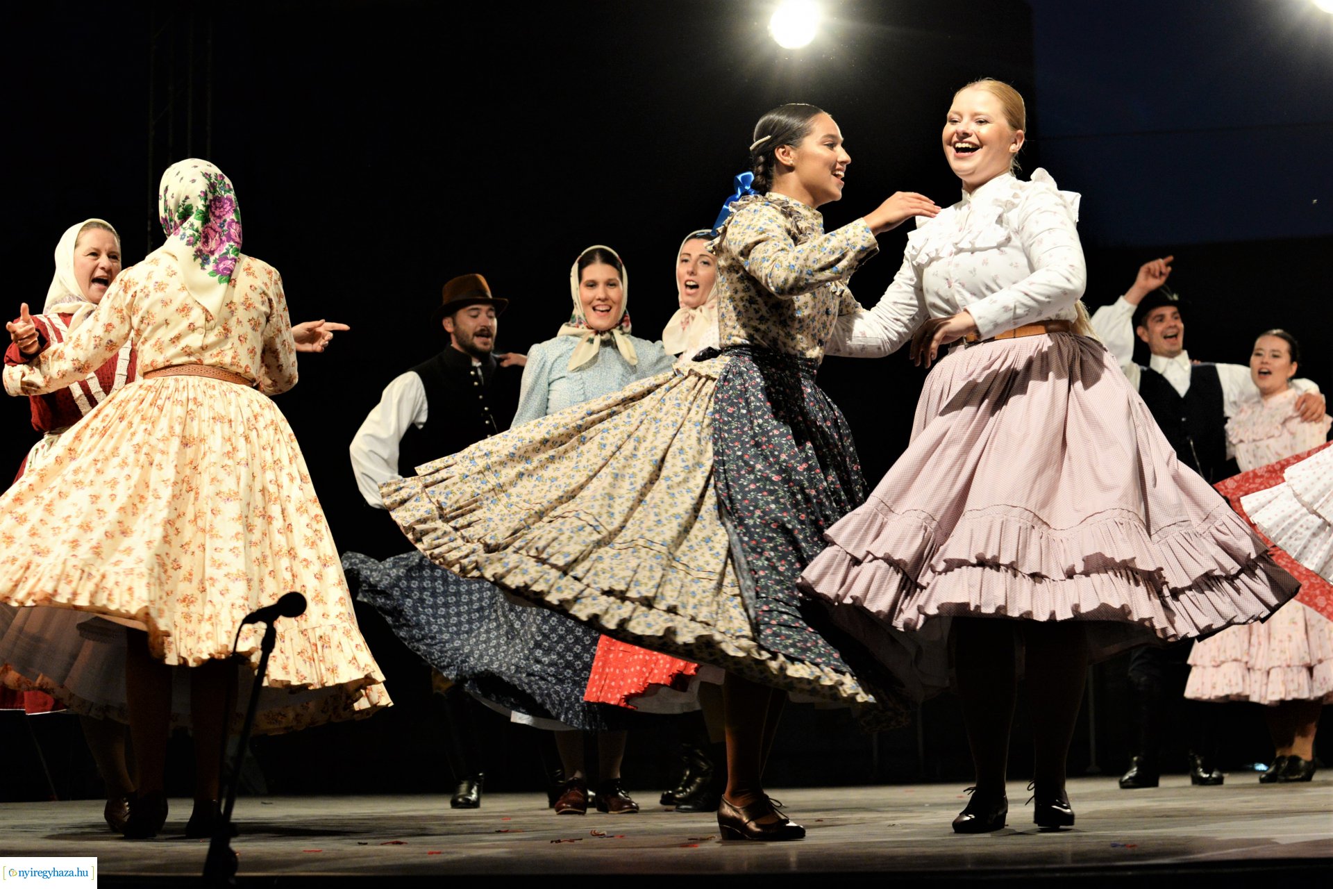 Folkfélhét megnyitó 