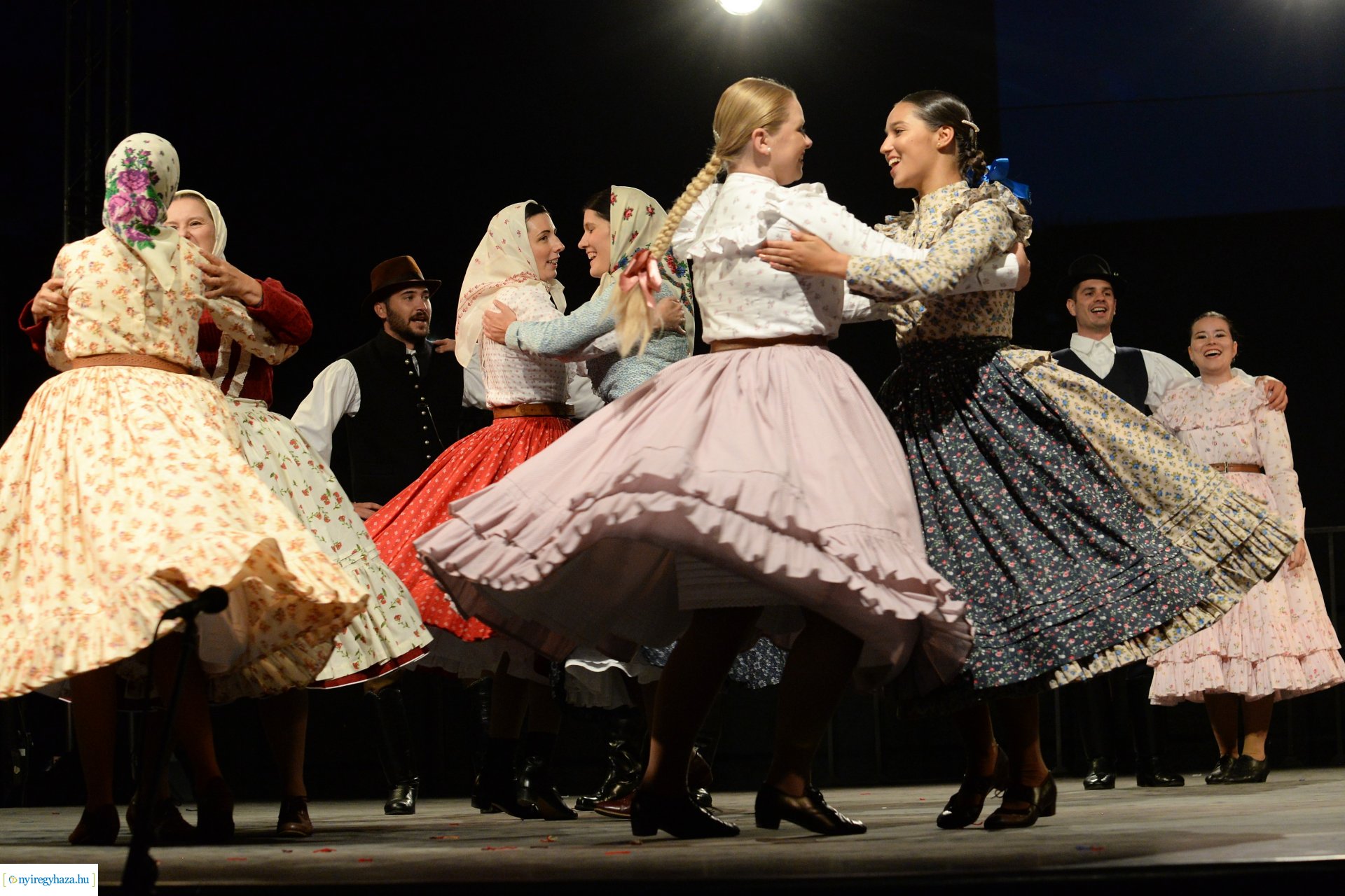 Folkfélhét megnyitó 