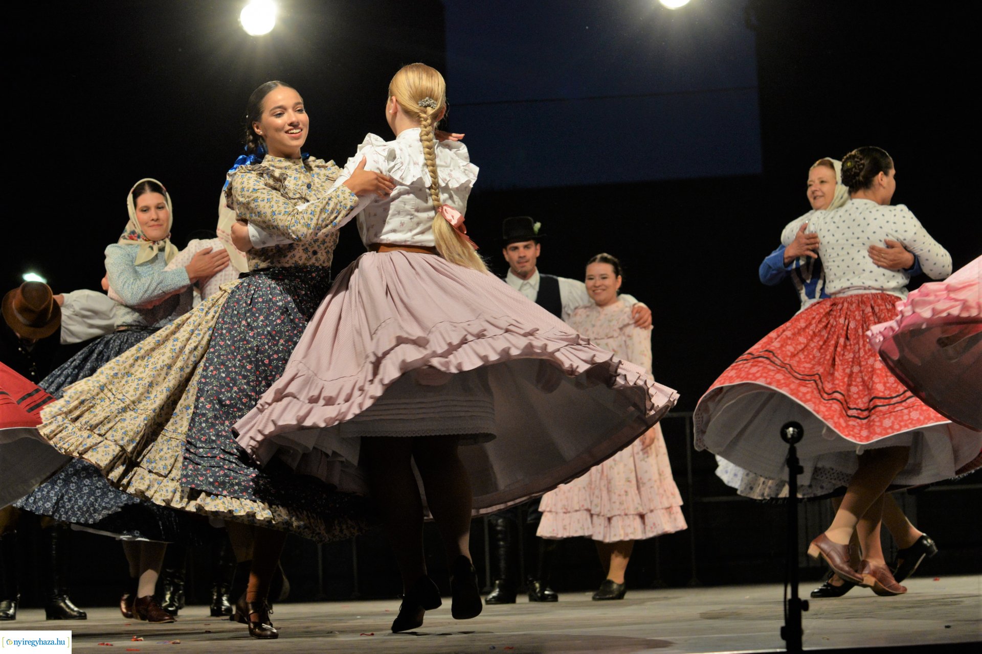 Folkfélhét megnyitó 