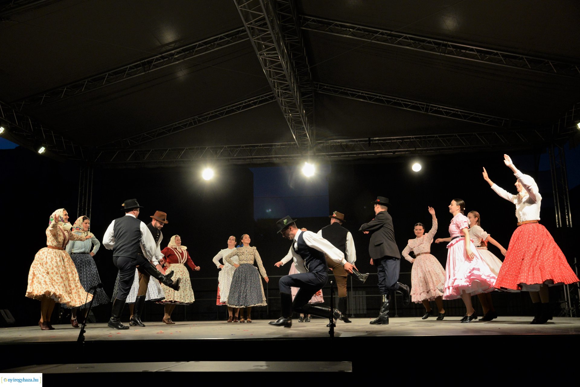 Folkfélhét megnyitó 