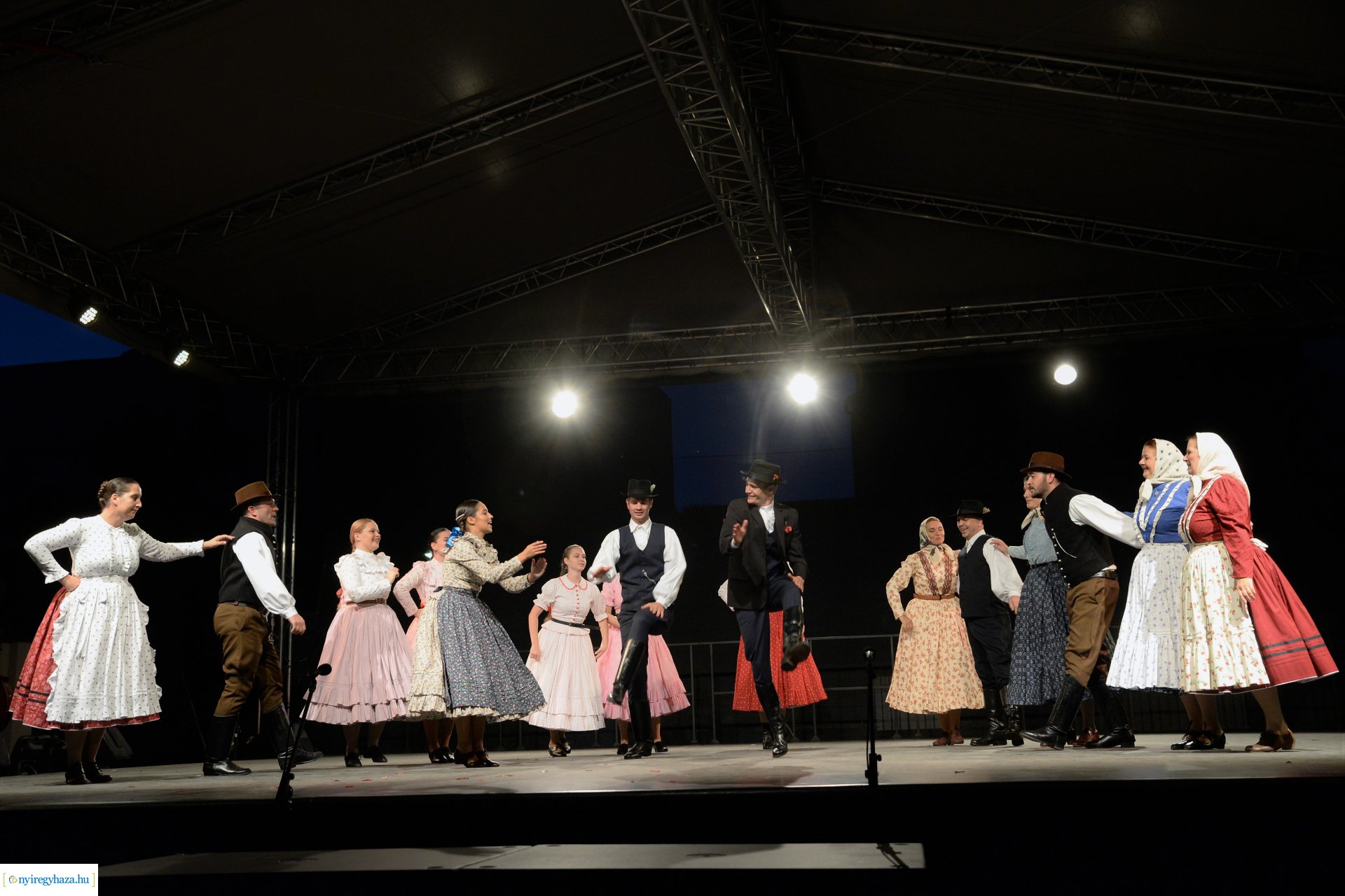 Folkfélhét megnyitó 