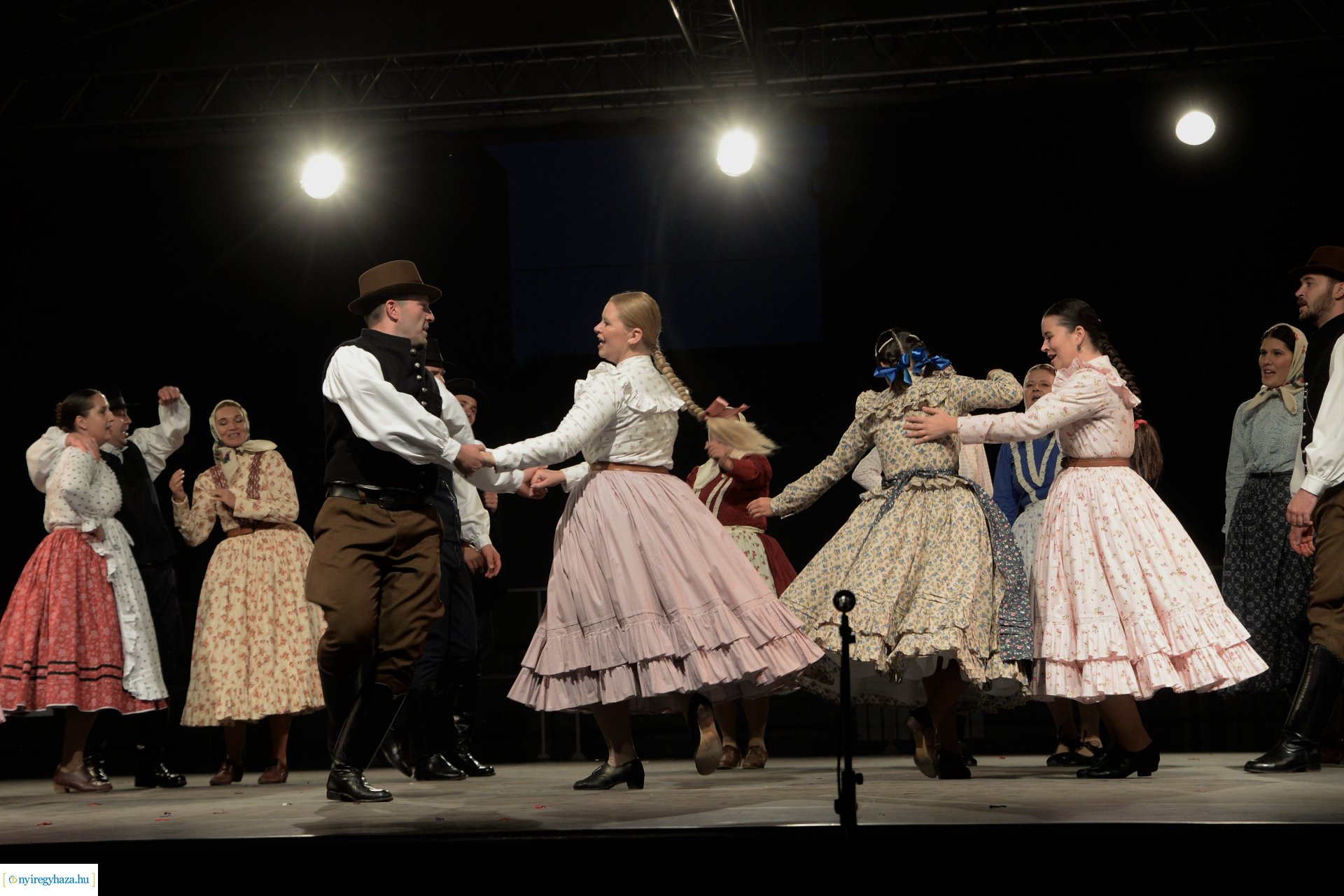 Folkfélhét megnyitó 