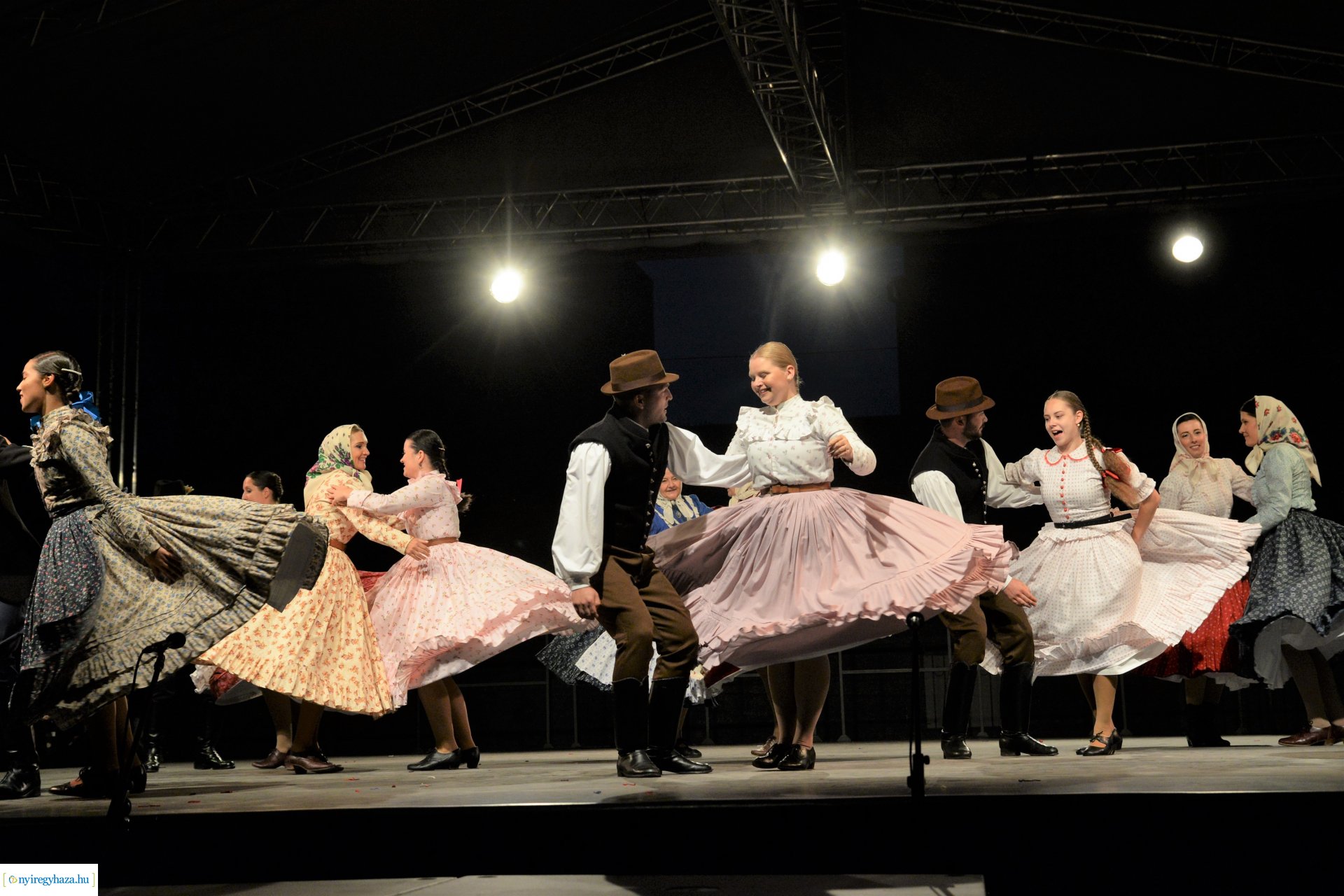 Folkfélhét megnyitó 