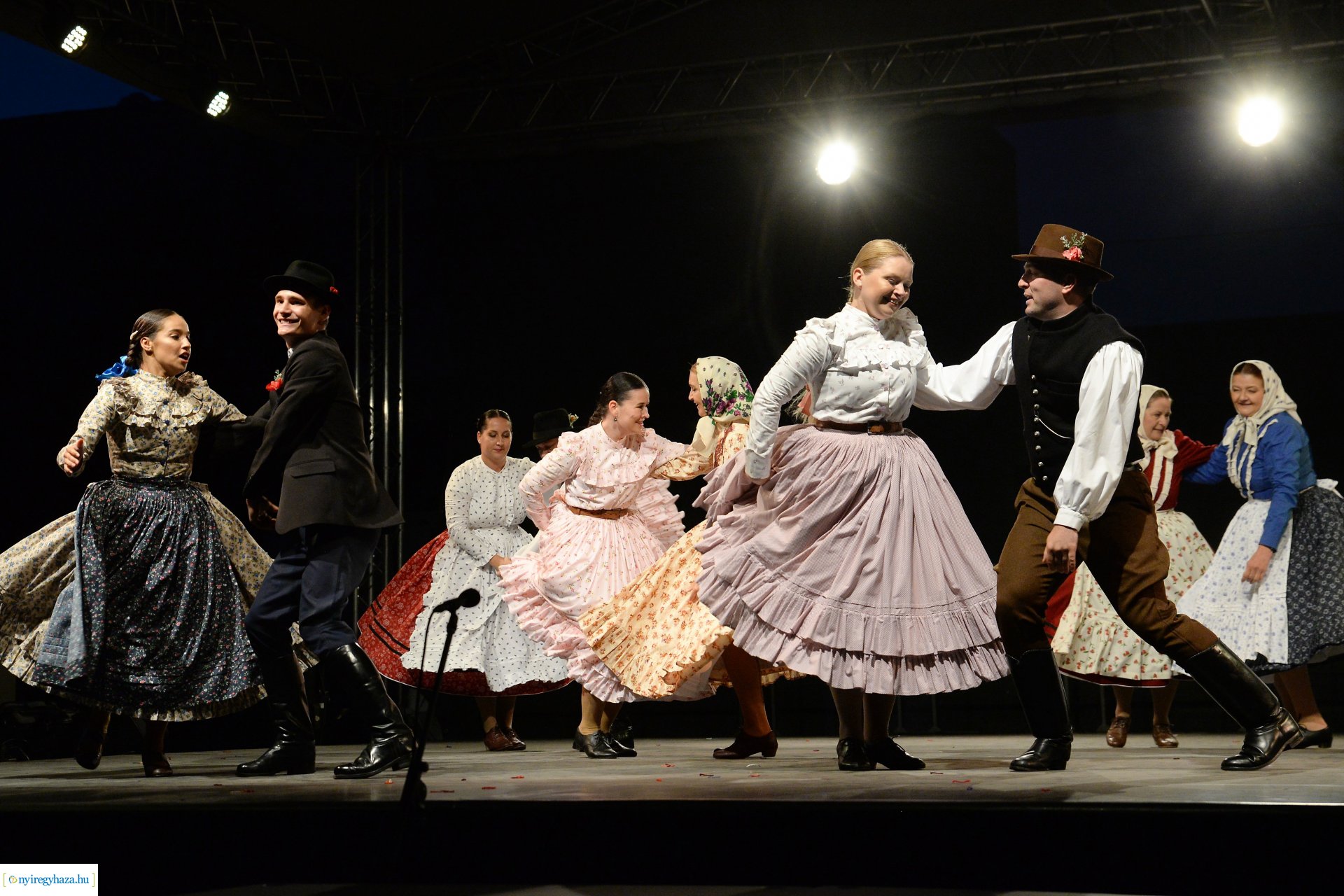 Folkfélhét megnyitó 