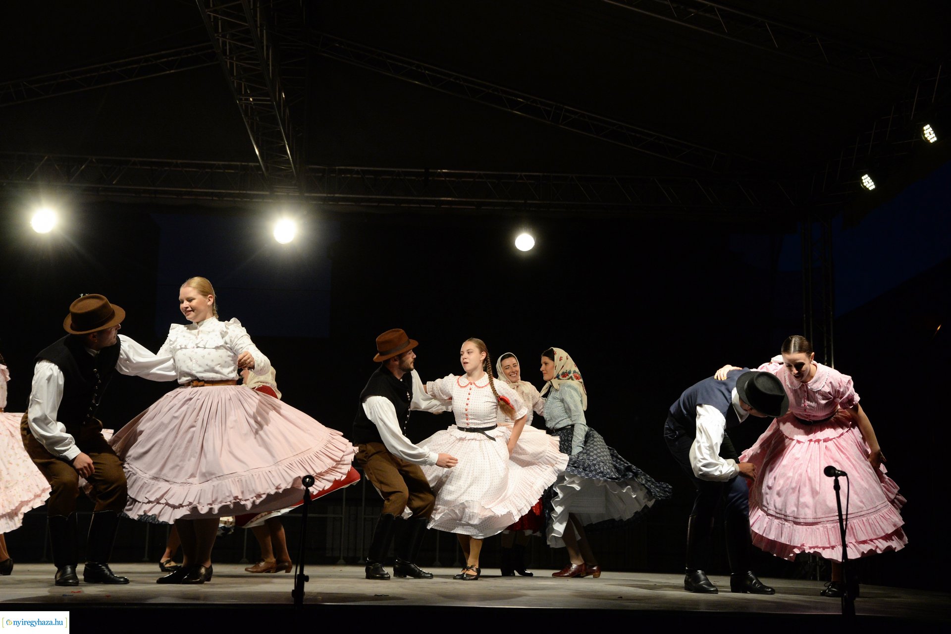 Folkfélhét megnyitó 