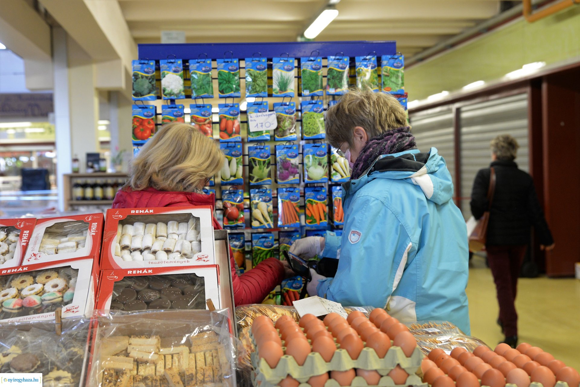 Folyamatos a fertőtlenítés a Piaccsarnokban is