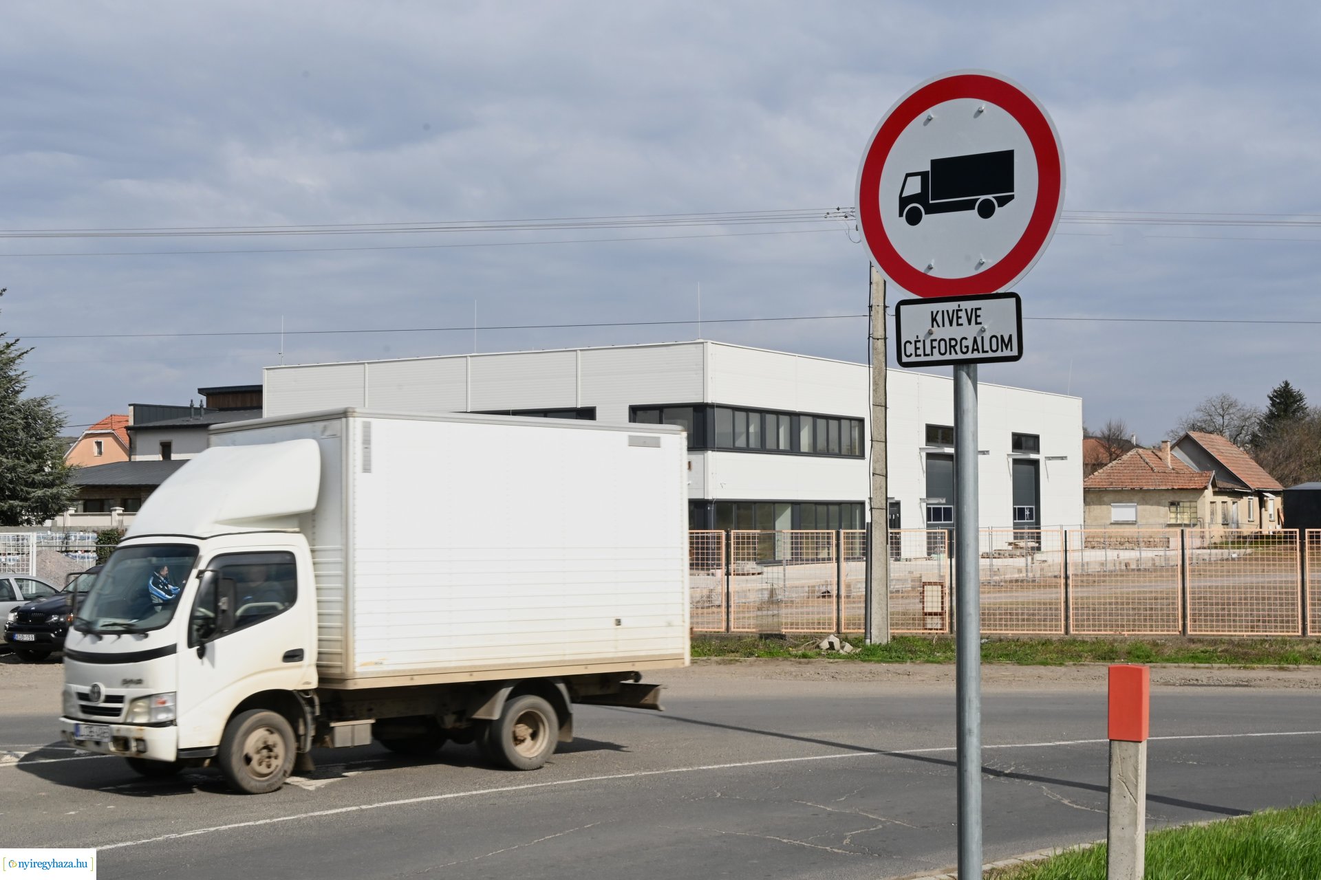 Forgalmirend változás a régi négyes úton