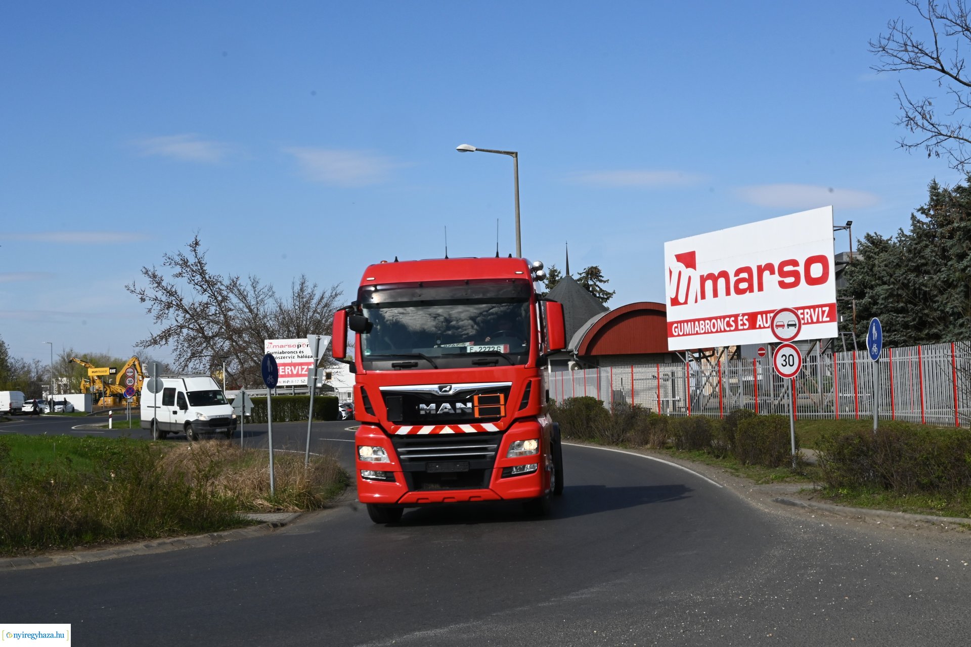 Forgalmirend változás a régi négyes úton