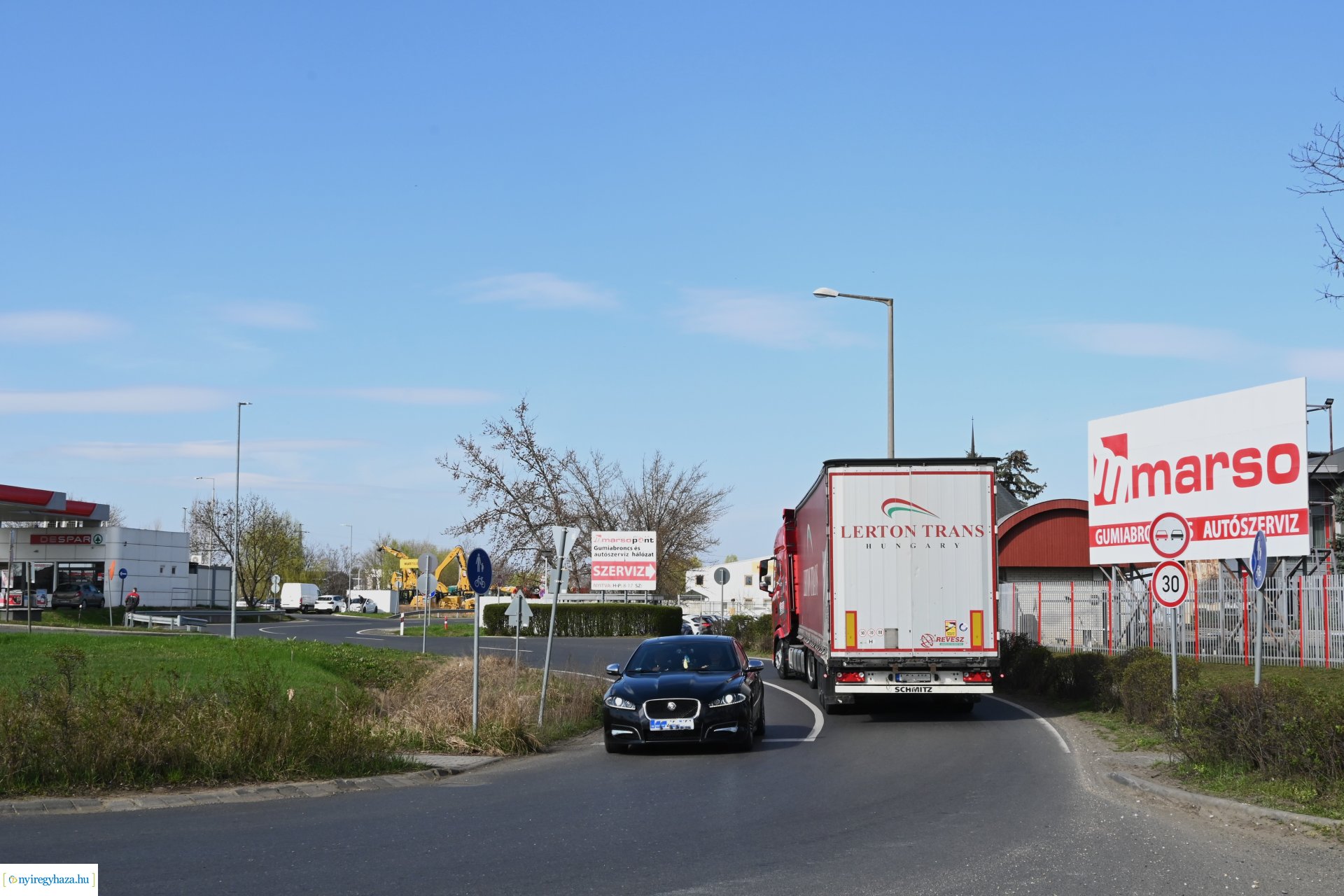 Forgalmirend változás a régi négyes úton