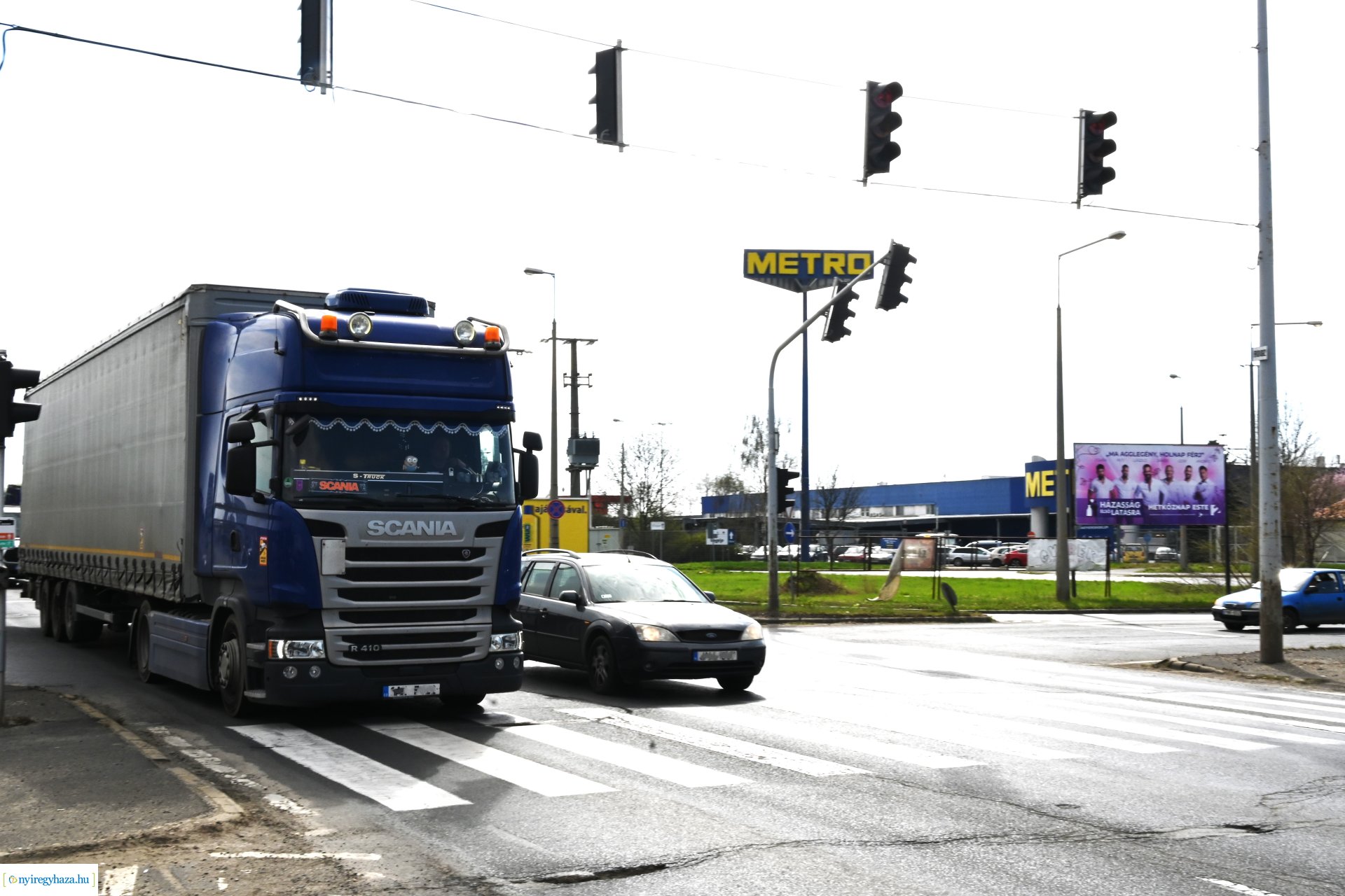 Forgalmirend változás a régi négyes úton