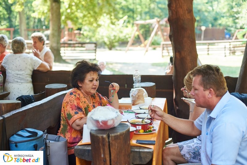 Főzőverseny az Erdei Tornapályán
