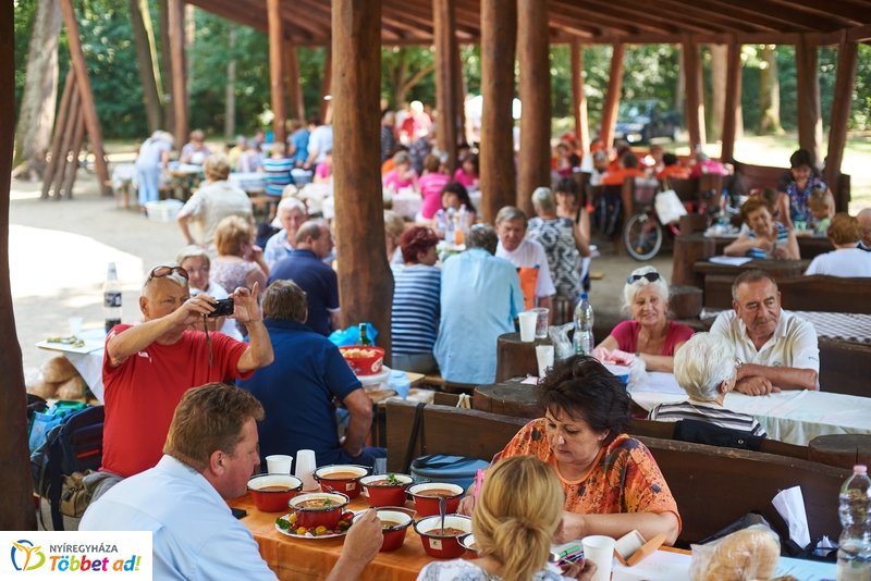 Főzőverseny az Erdei Tornapályán