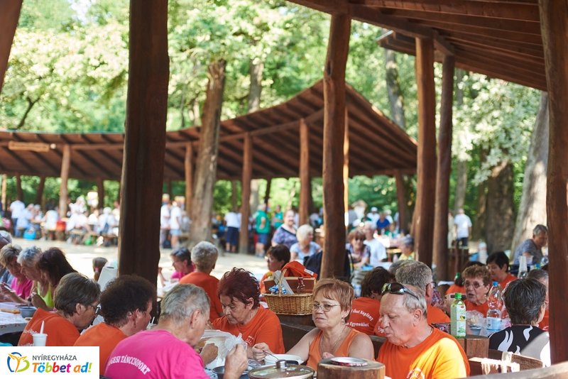 Főzőverseny az Erdei Tornapályán