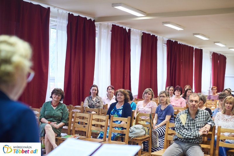 Francia kéttannyelvű lett az Apáczai iskola