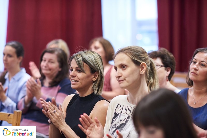 Francia kéttannyelvű lett az Apáczai iskola