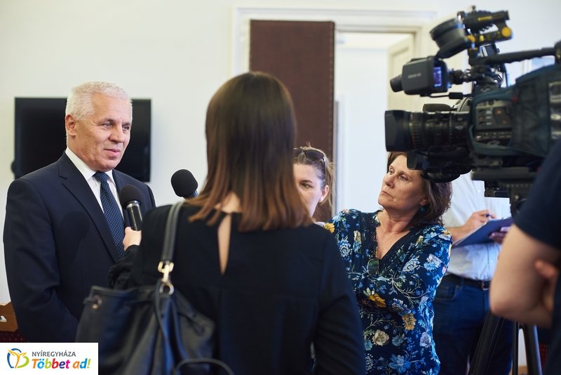 Francia nagykövet a Városházán