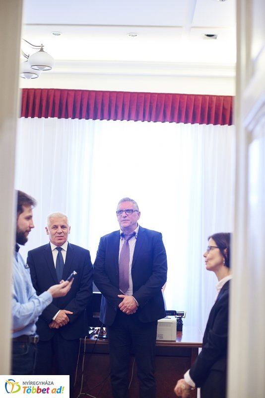 Francia nagykövet a Városházán