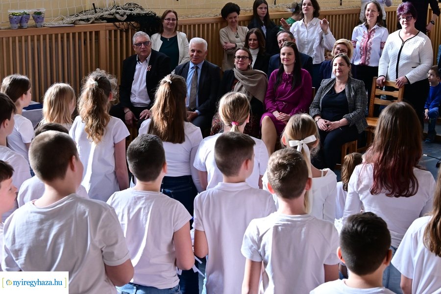 Francia nagykövet az Apáczai iskolában 2024