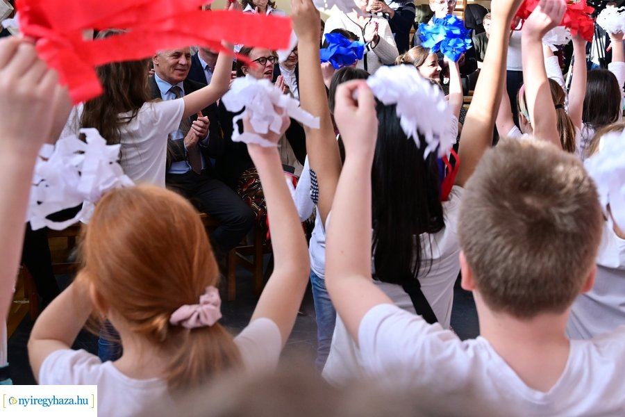 Francia nagykövet az Apáczai iskolában 2024